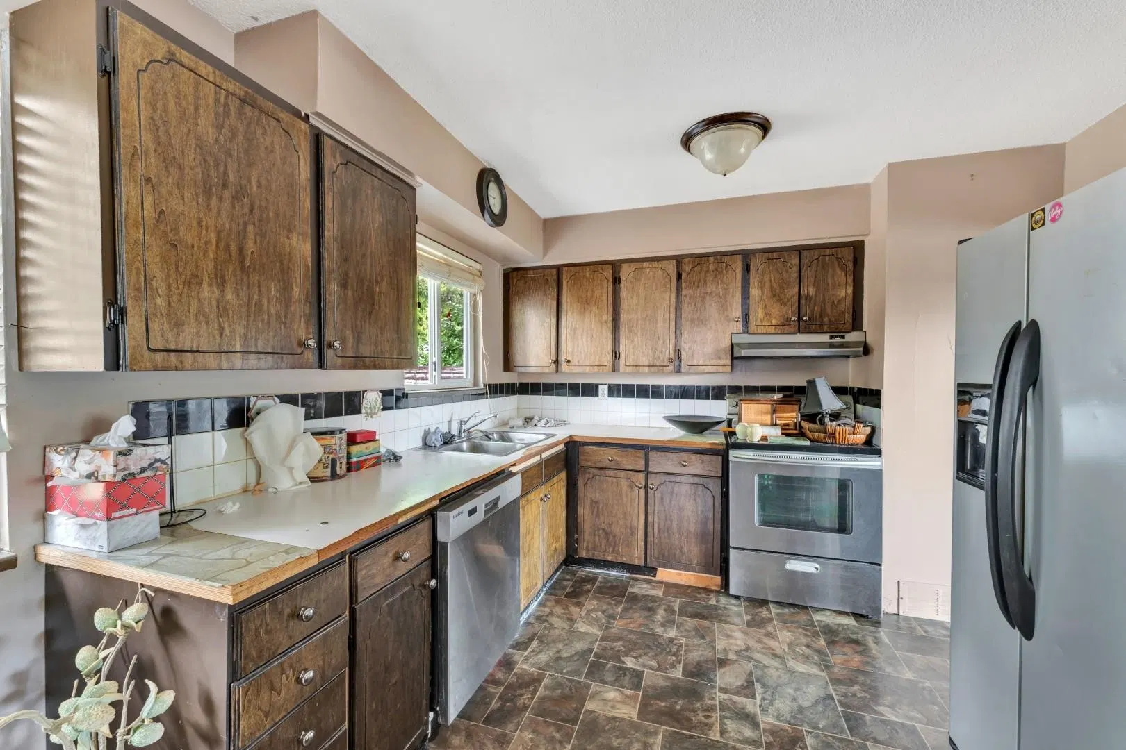 Photo 5 of 30 at 24931 121 Avenue