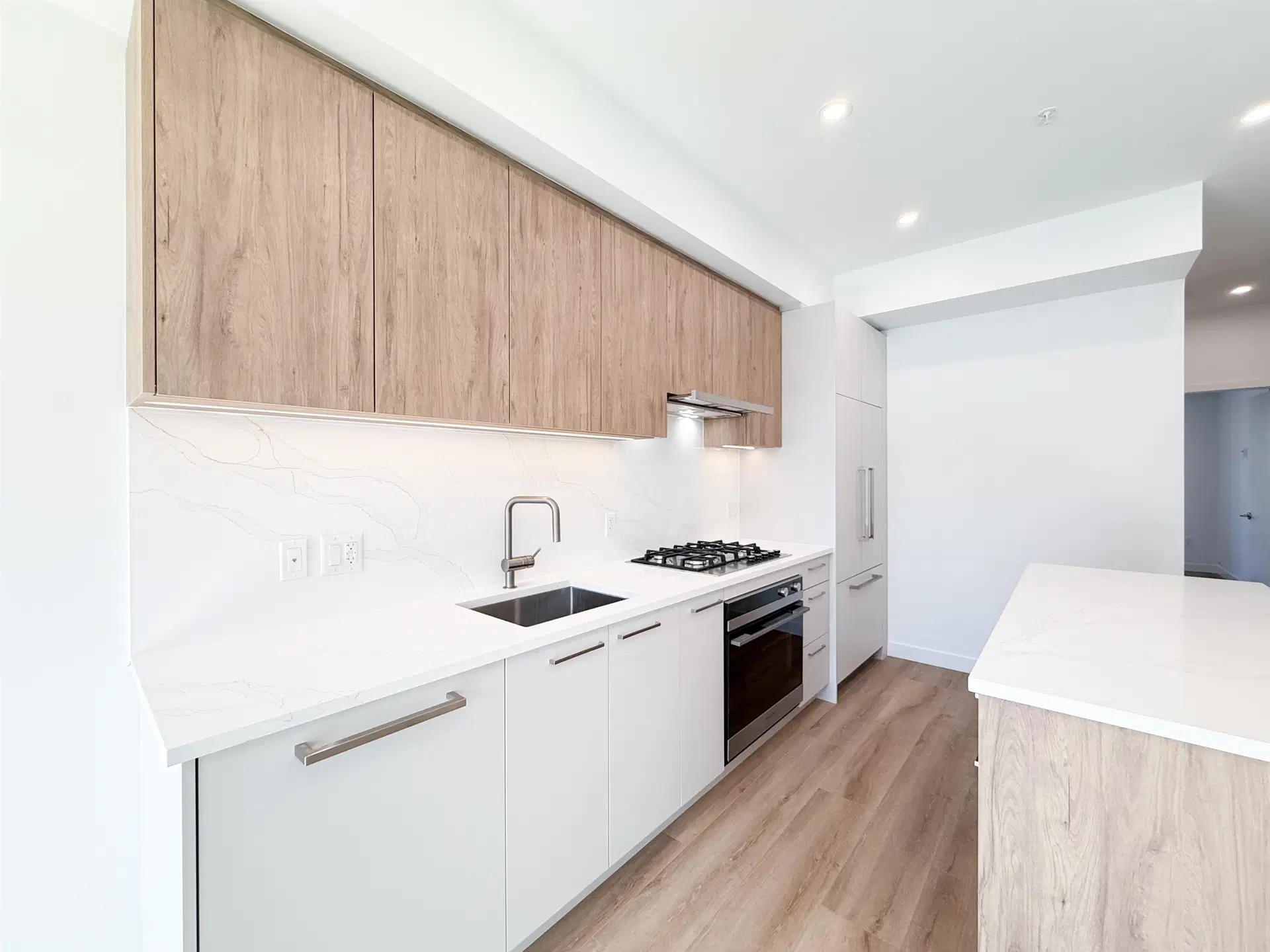 #303 – 606 Madore Avenue