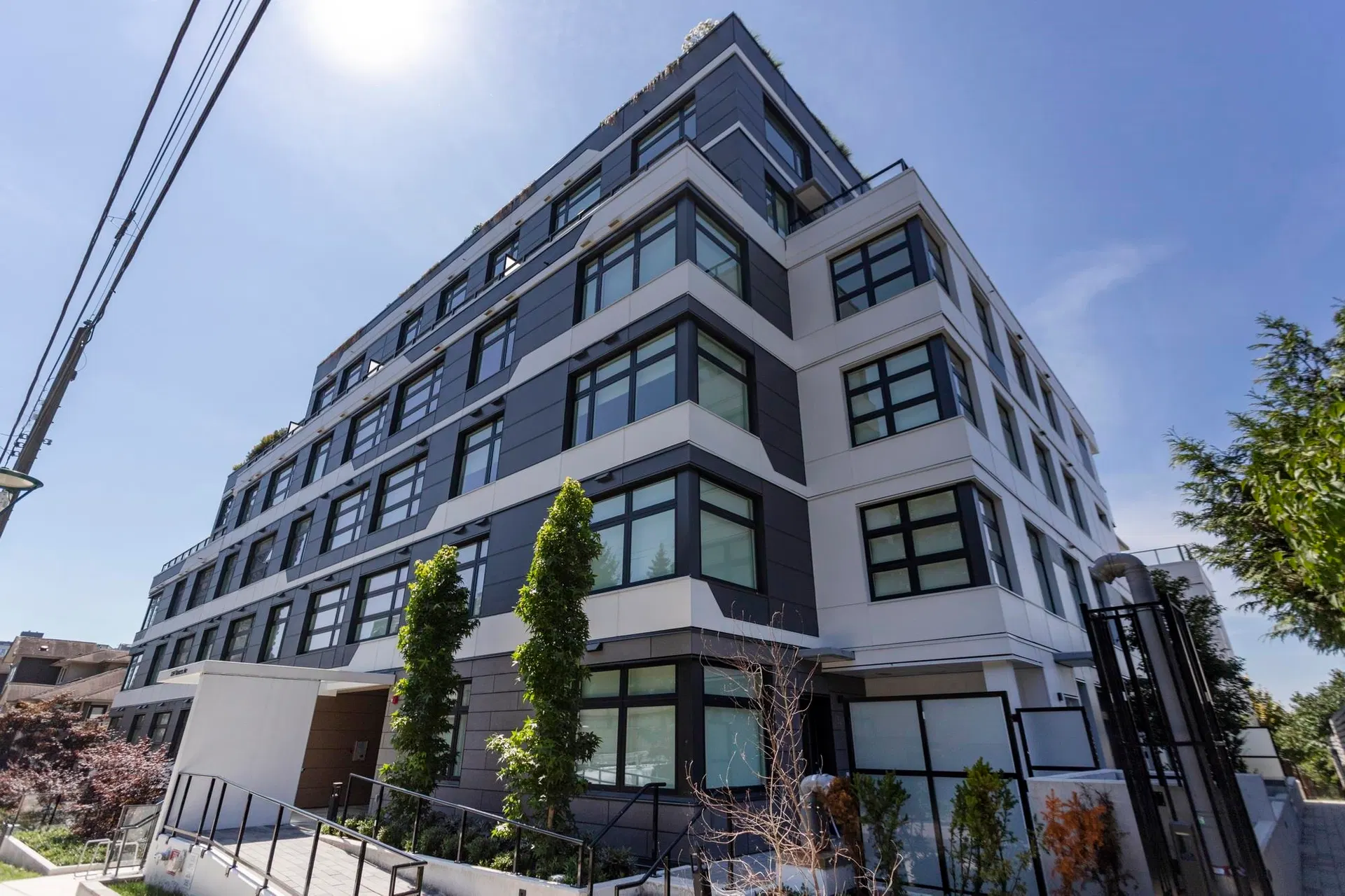 Photo 1 of 27 at #405 – 3264 Vanness Avenue