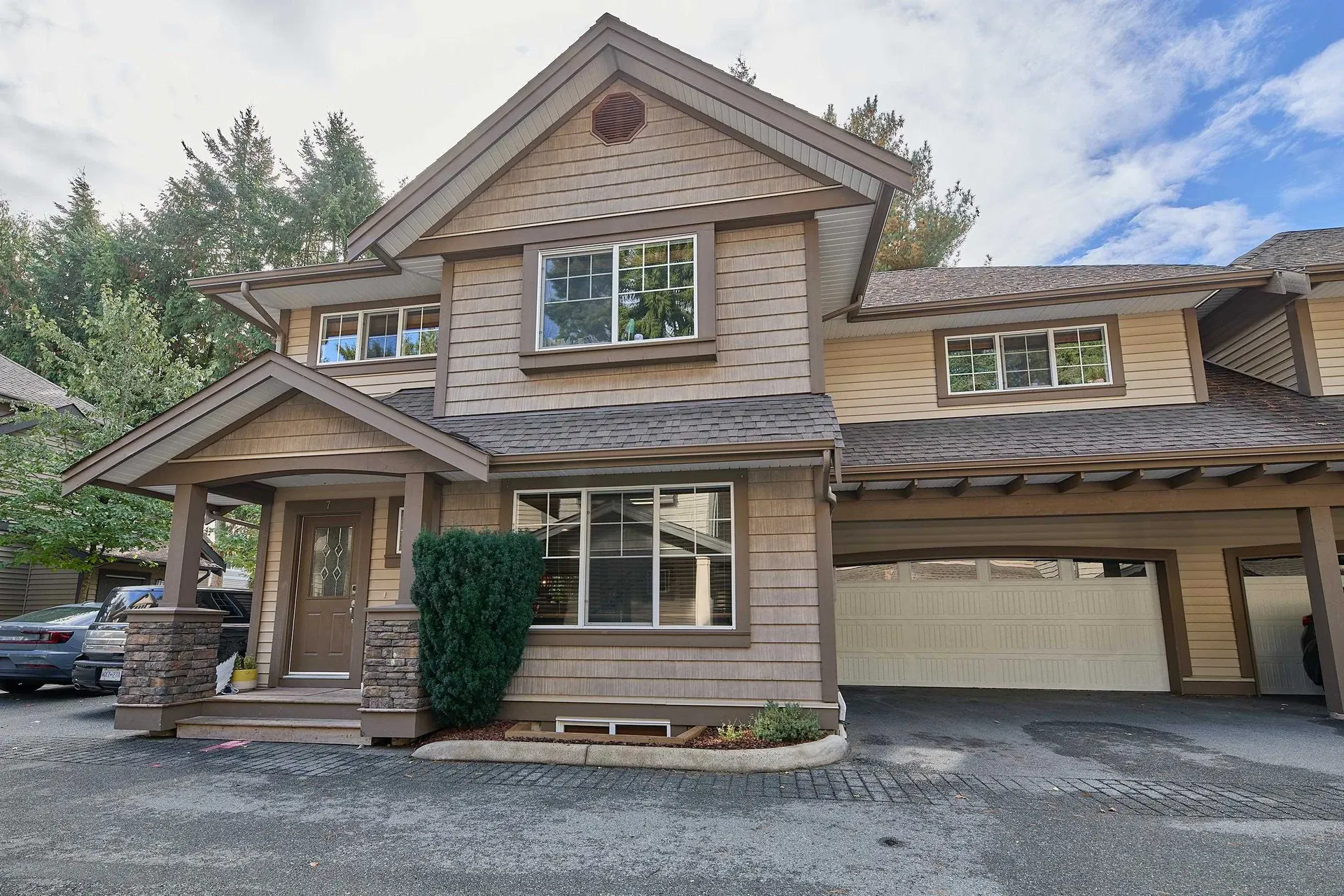Photo 2 of 40 at #7 – 12191 228 Street
