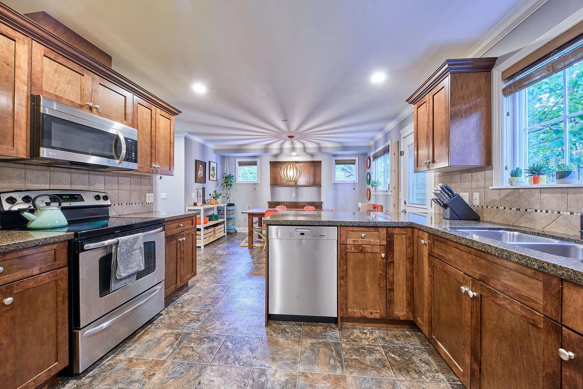 Photo 4 of 40 at #7 – 12191 228 Street