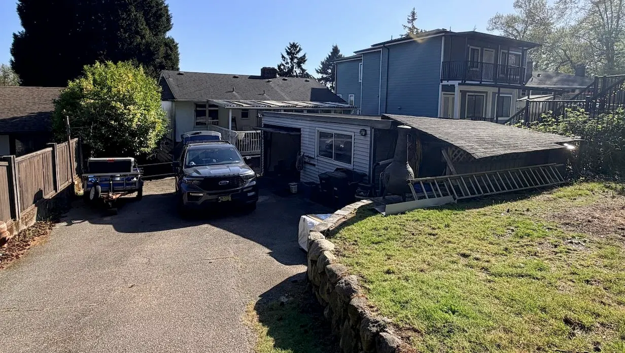 Photo 3 of 14 at 3831 Marine Drive