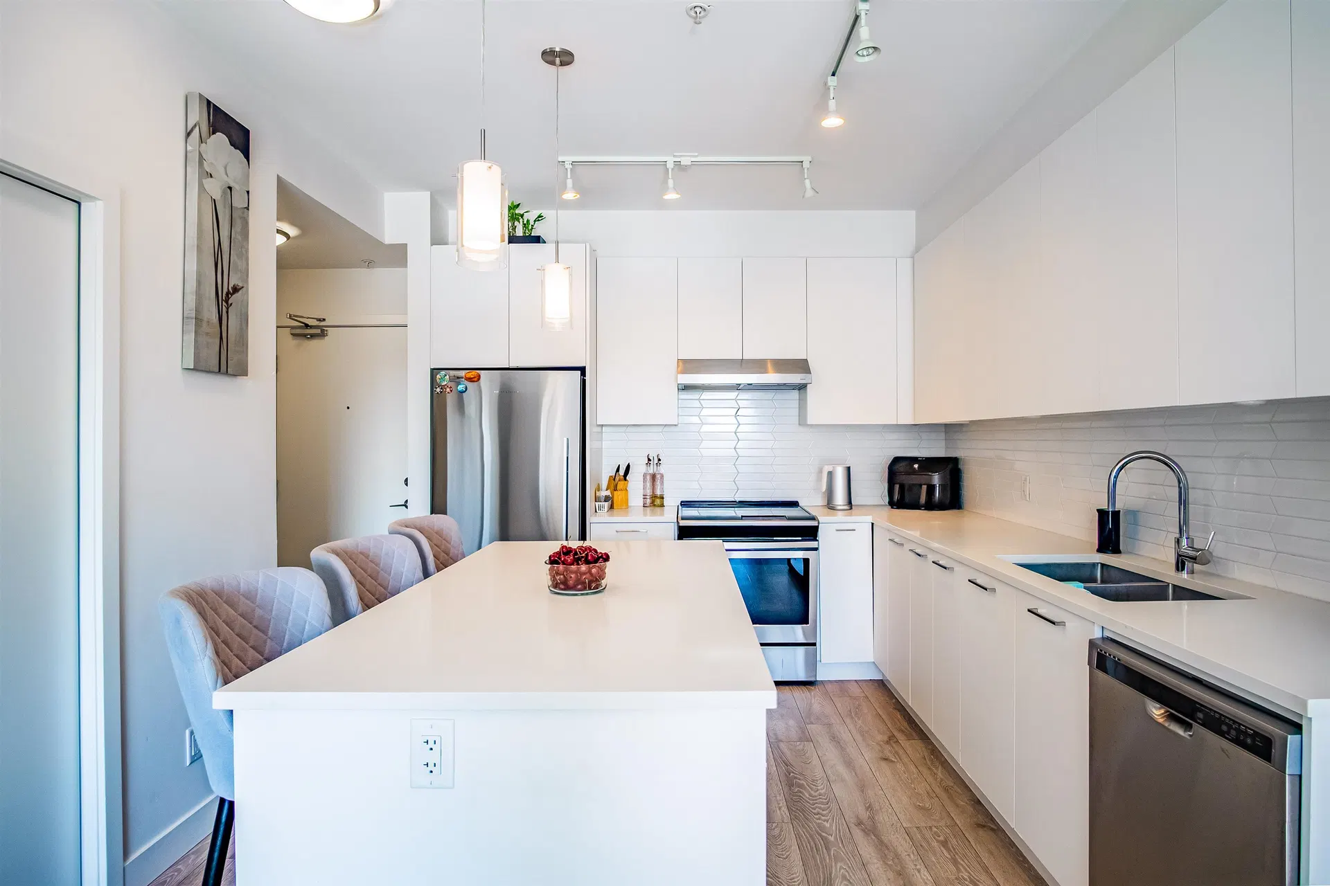 Photo 3 of 39 at #312 – 7809 209 Street