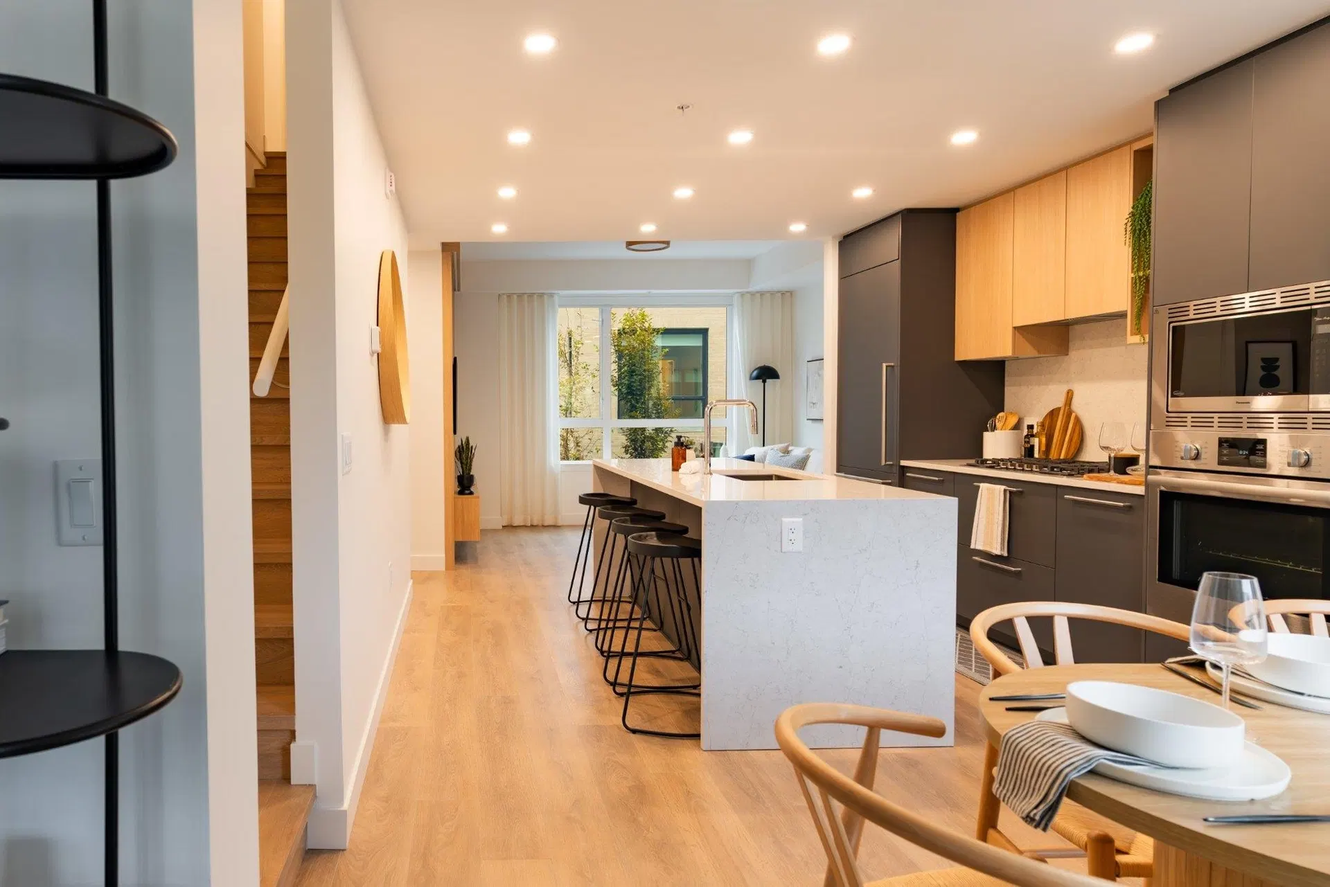 Photo 5 of 10 at #111 – 2050 Glenaire Drive