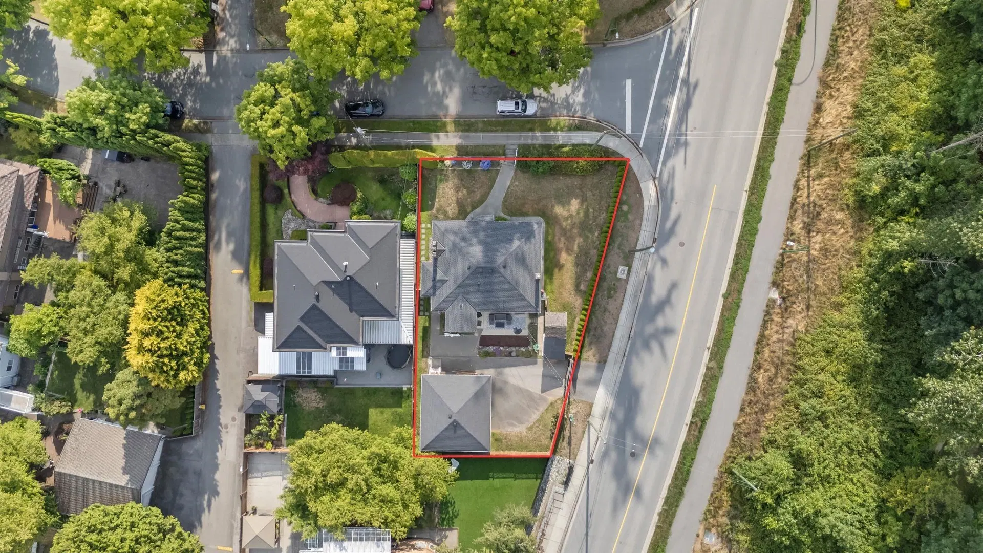 Photo 2 of 40 at 2510 Camrose Drive