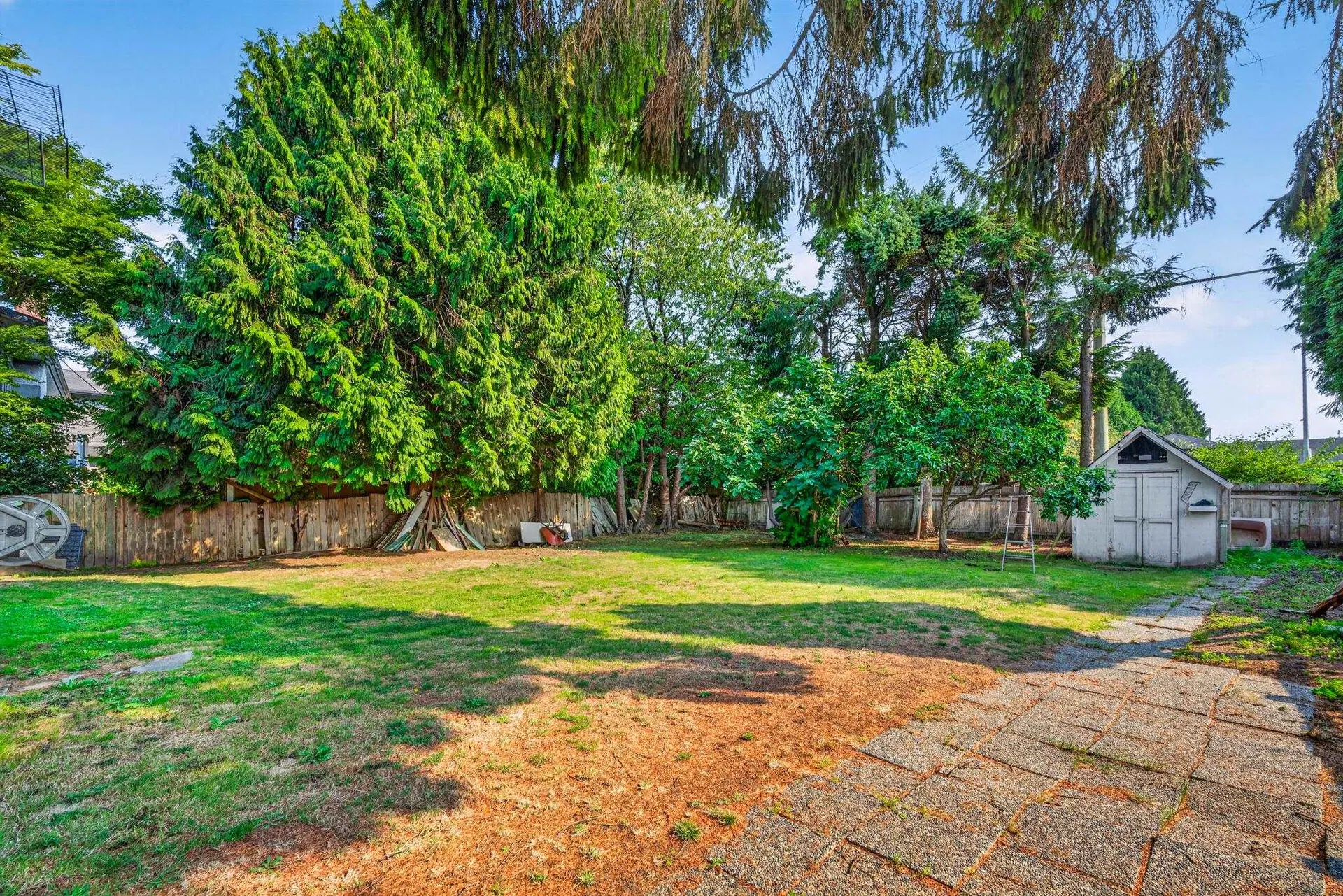 Photo 4 of 35 at 6500 Yeats Crescent