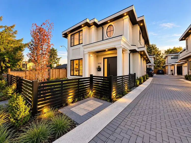 4242 Williams Road