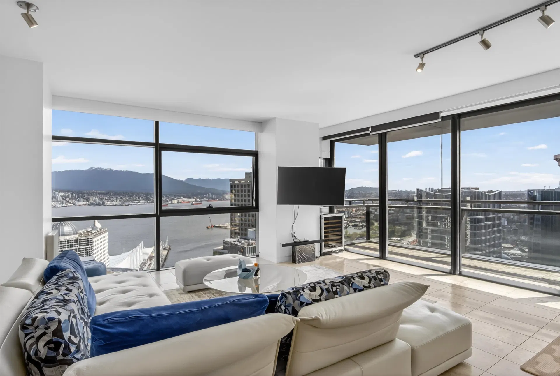 #3502 – 838 Hastings Street