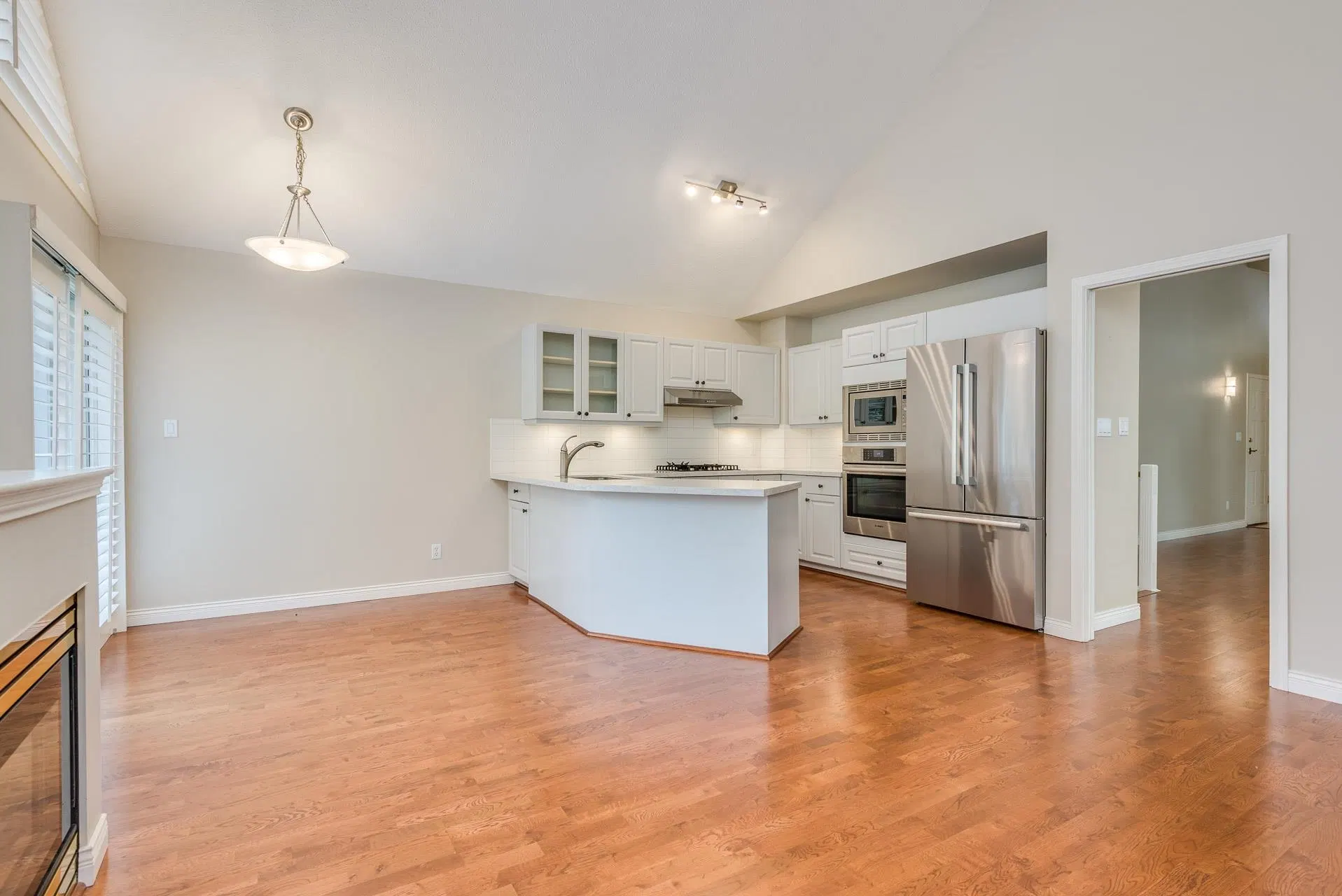 Photo 3 of 30 at #29 – 4055 Indian River Drive