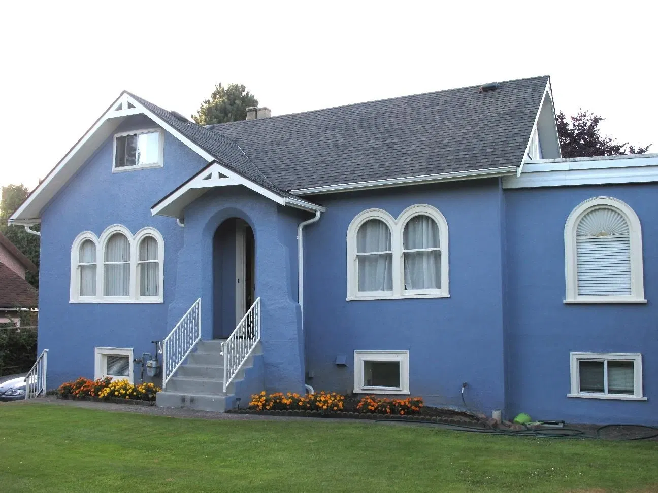 Photo 2 of 4 at 579 W 24th Avenue