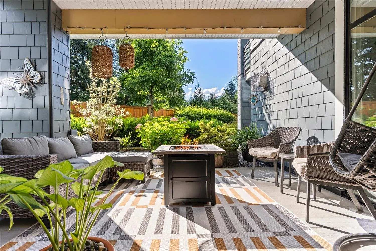 Photo 5 of 40 at #104 – 5380 Tyee Lane