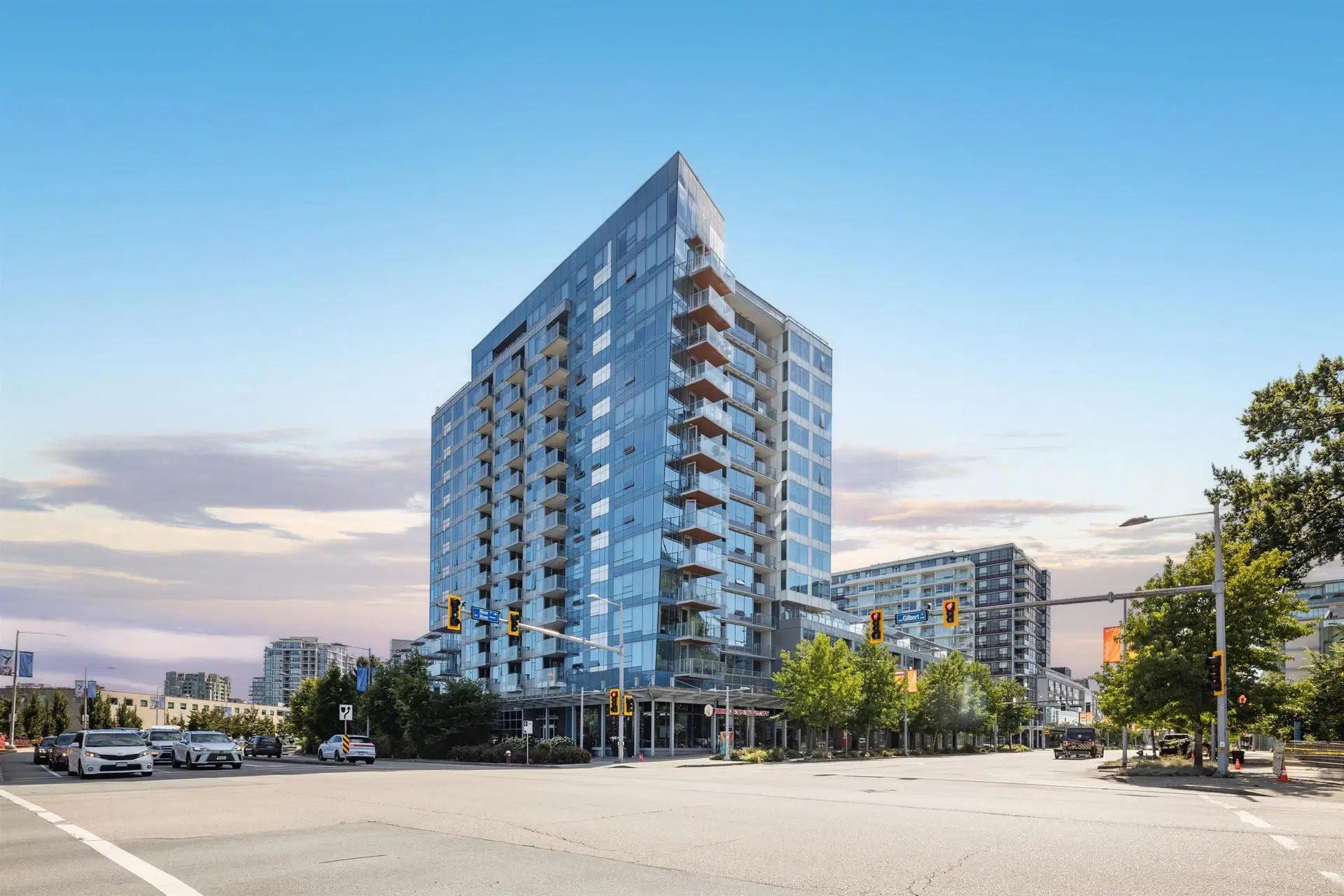 #616 – 5233 Gilbert Road