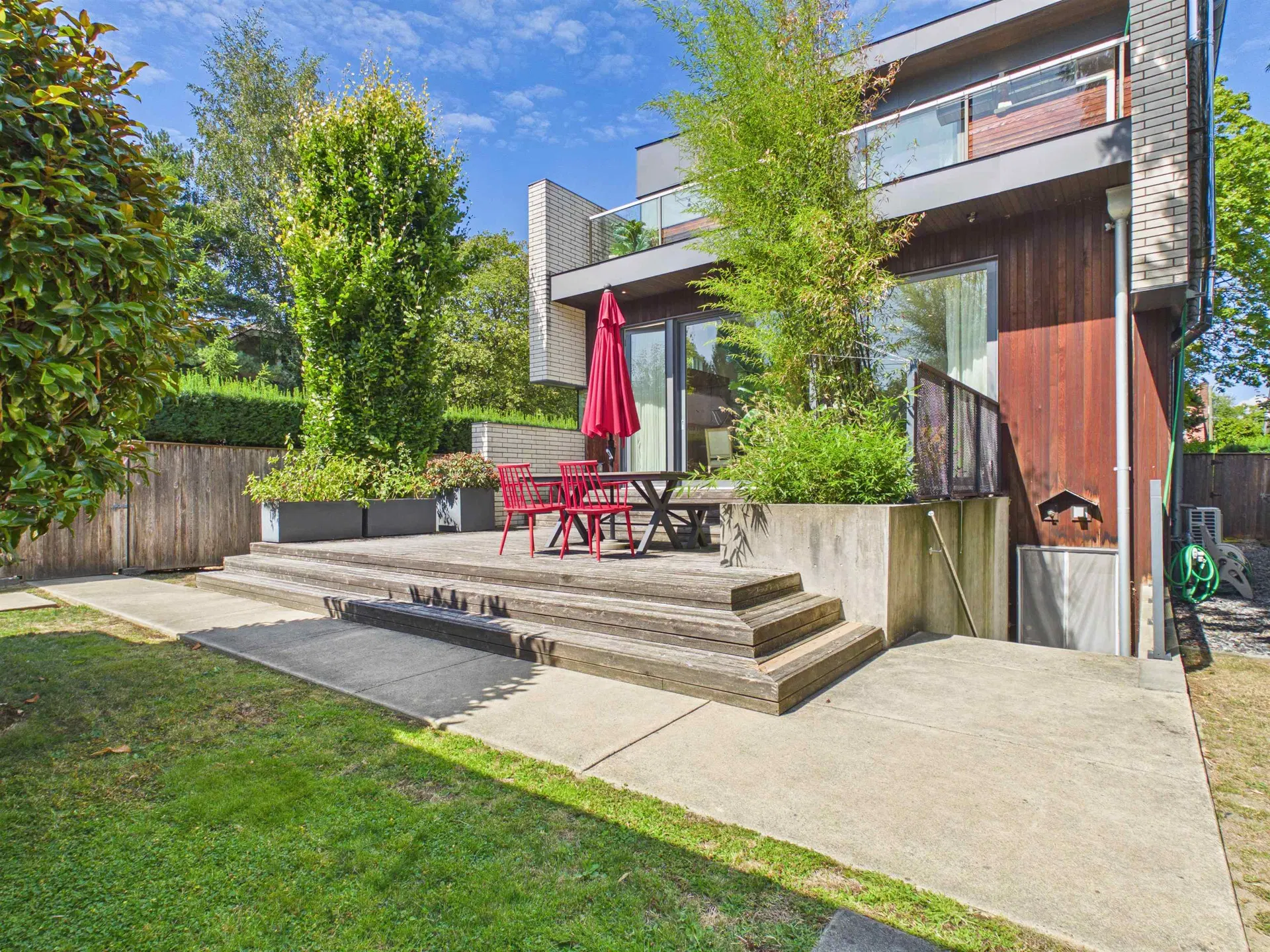 Photo 4 of 37 at 2996 W 11th Avenue