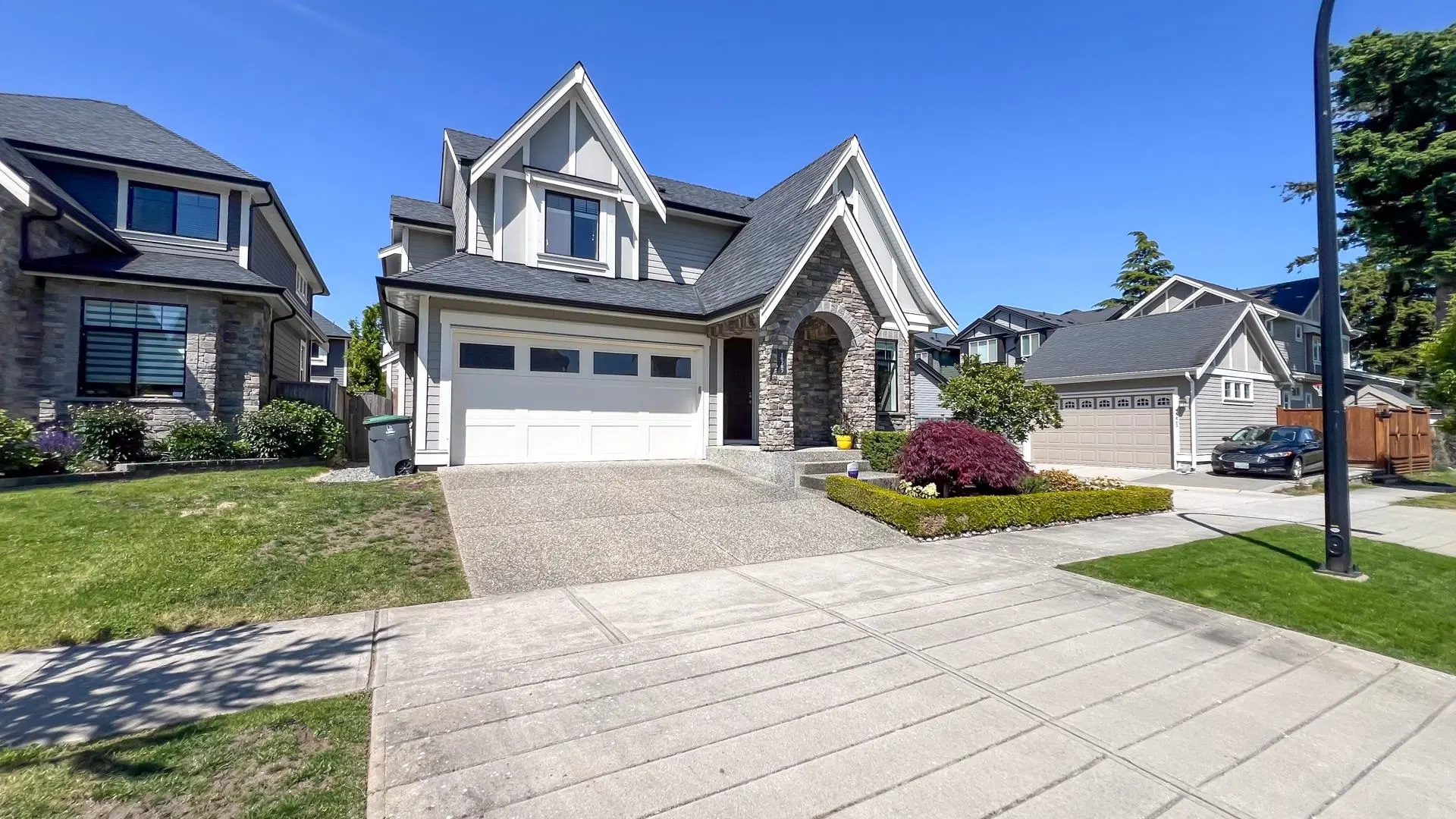 Photo 1 of 40 at 16787 22 Avenue
