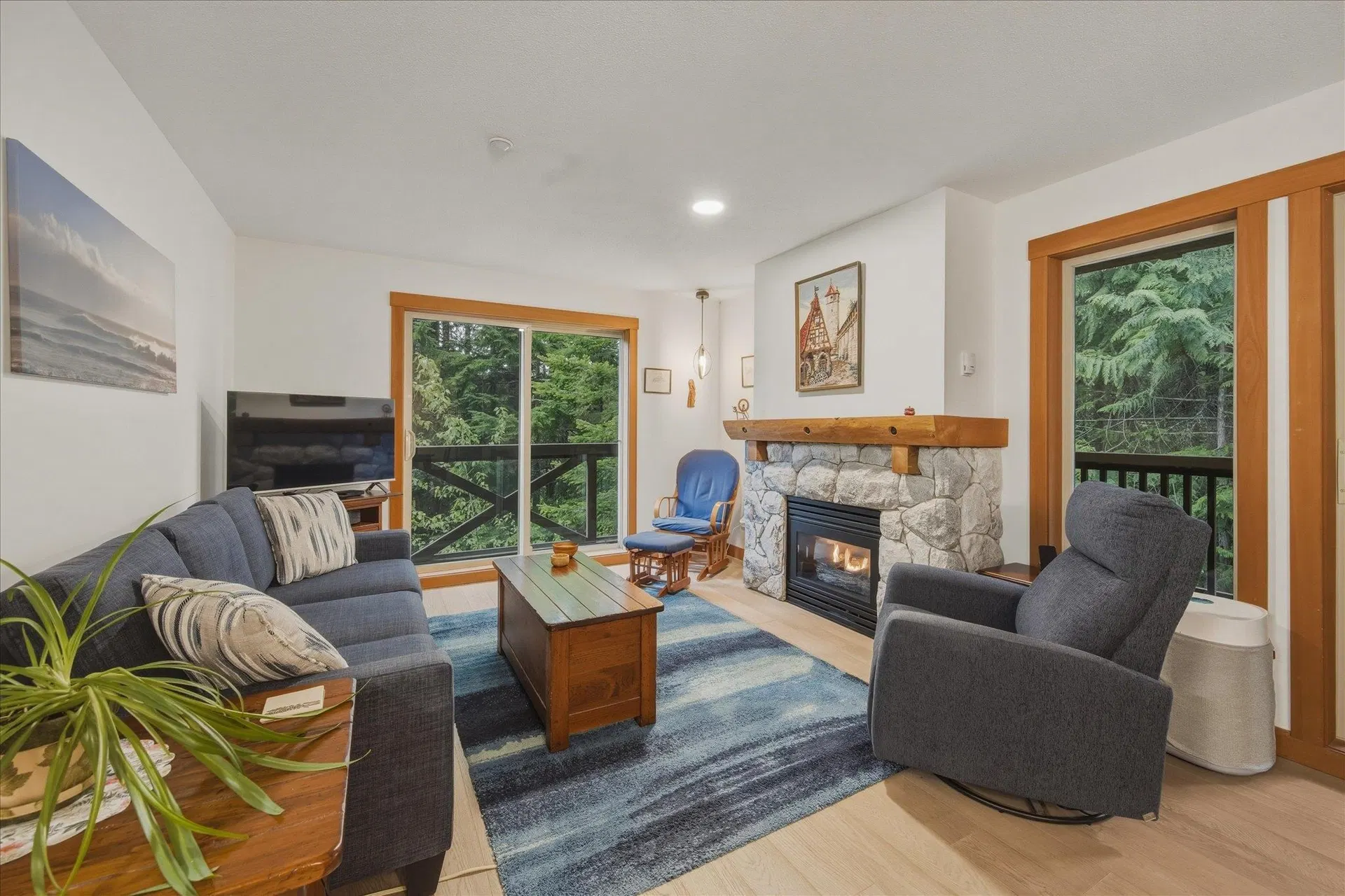 #325 – 4660 Blackcomb Way