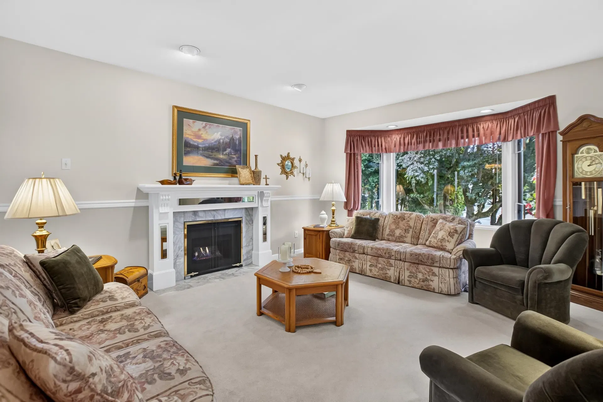 Photo 4 of 35 at 12398 233 Street