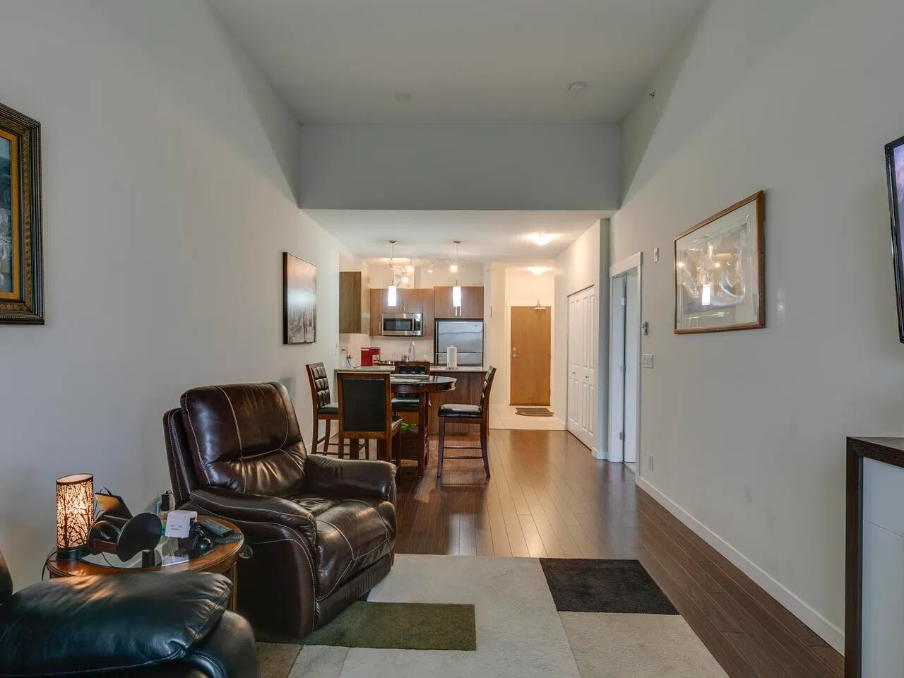 Photo 5 of 27 at #404 – 2943 Nelson Place