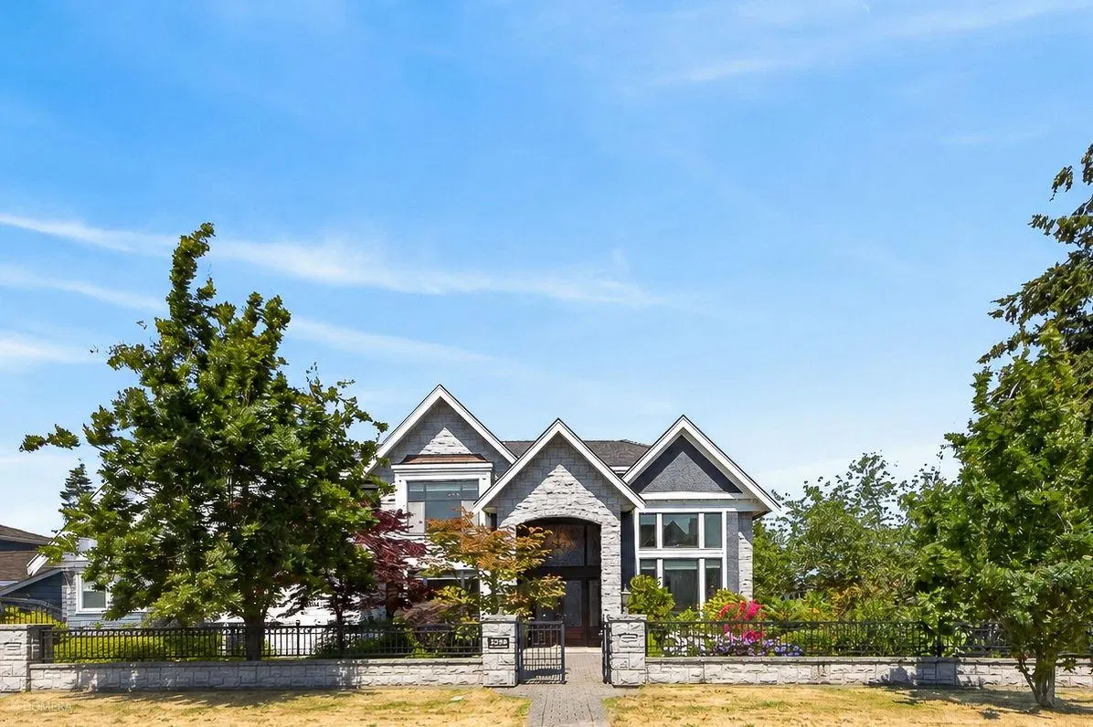 Photo 1 of 40 at 5299 Cranbrook Avenue