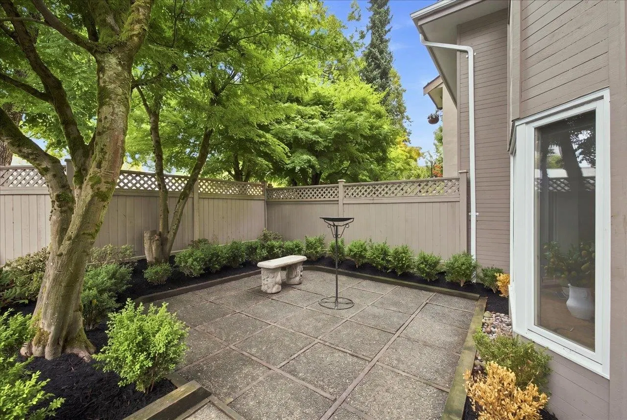 Photo 3 of 34 at #1 – 1176 W 15th Avenue