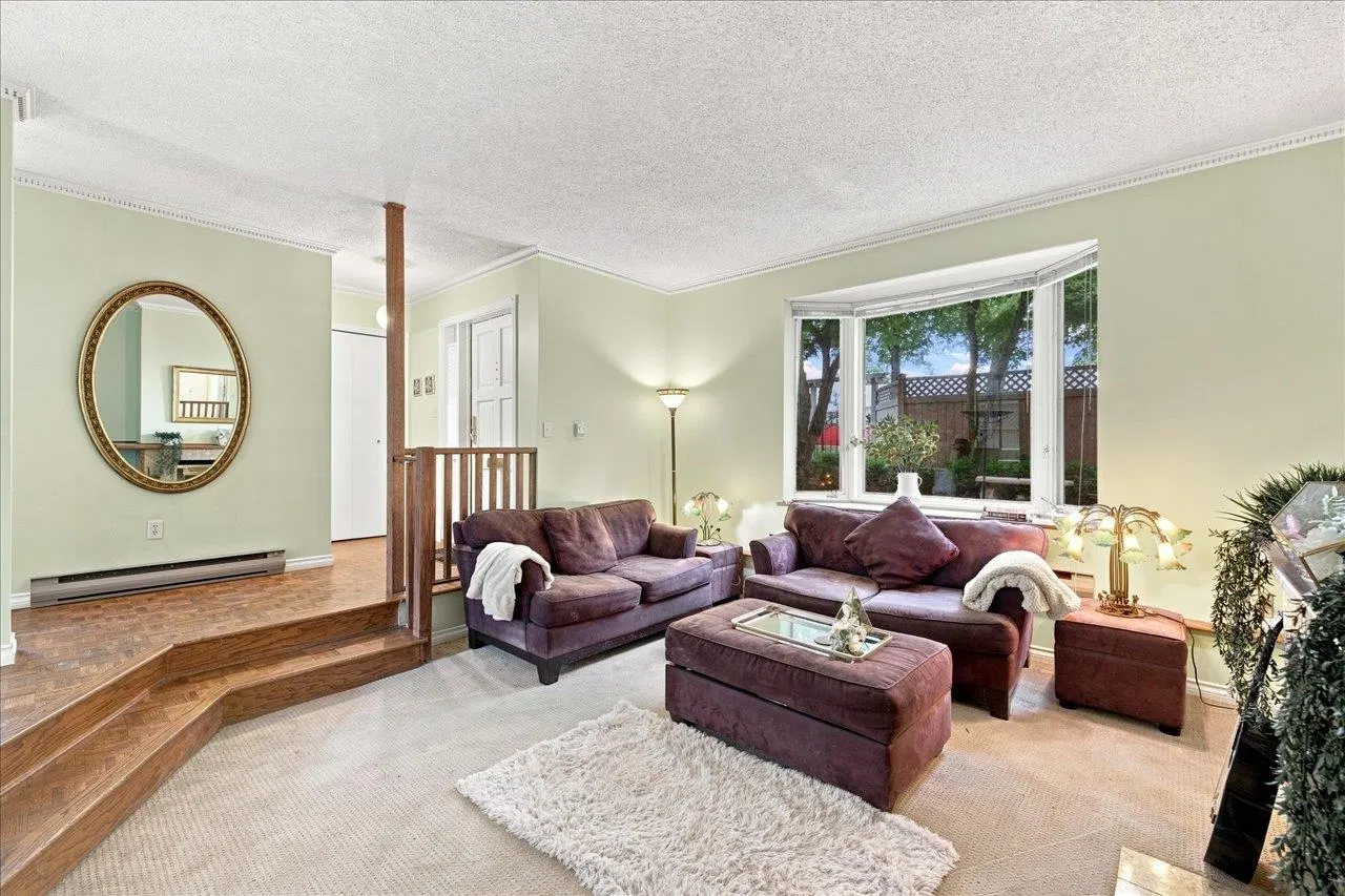 Photo 4 of 34 at #1 – 1176 W 15th Avenue