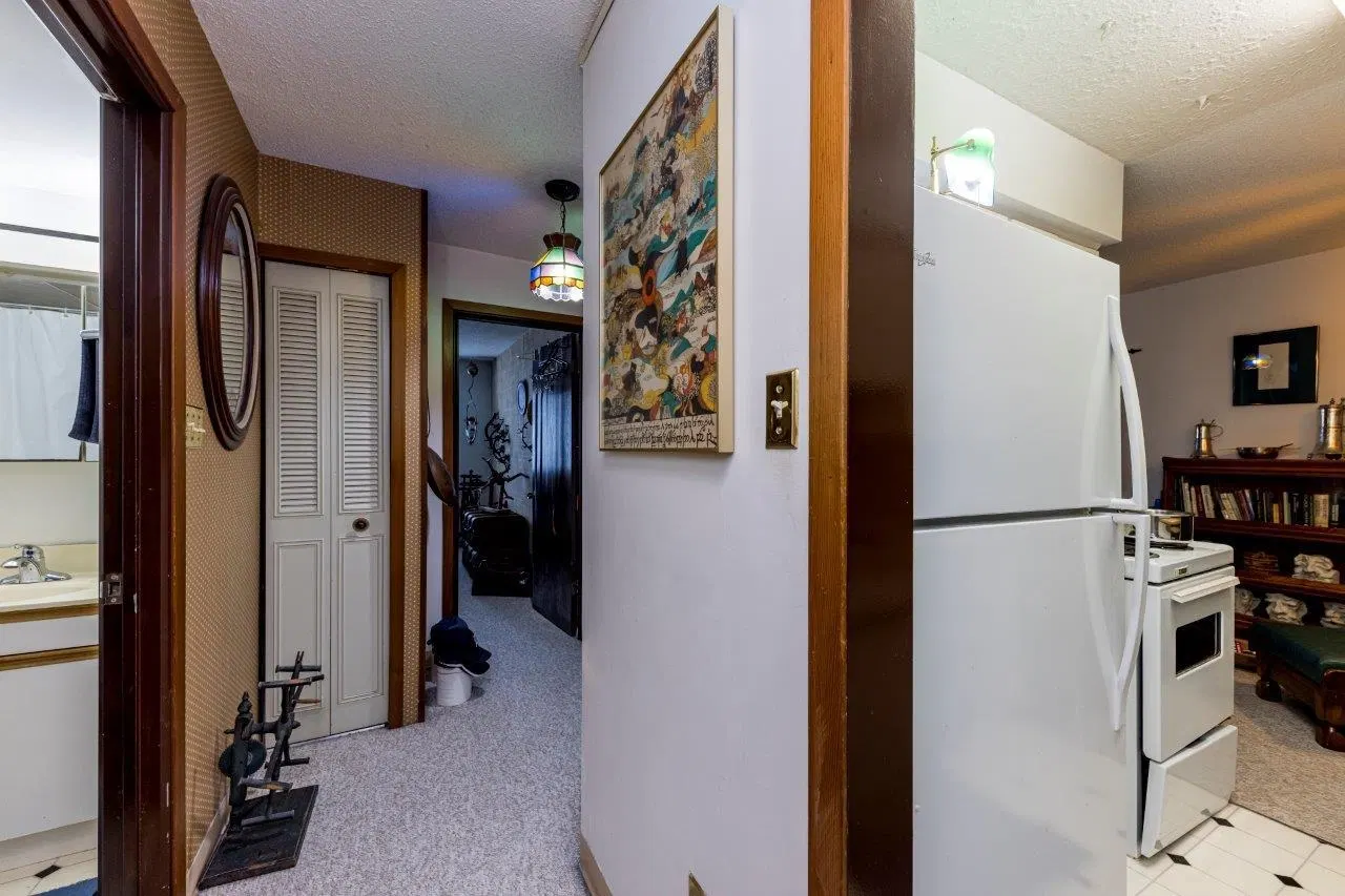 Photo 2 of 31 at #302 – 250 W 1st Street