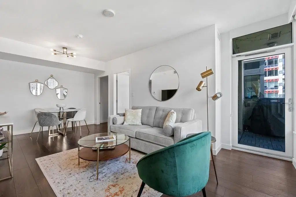 #601 – 161 1st Avenue