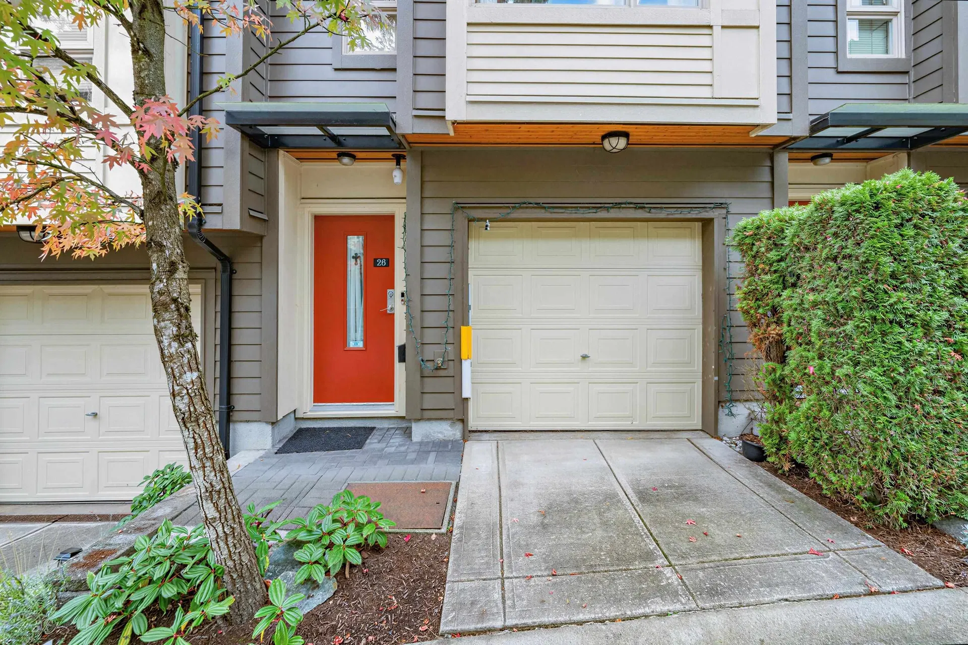 Photo 3 of 34 at #26 – 9229 University Crescent