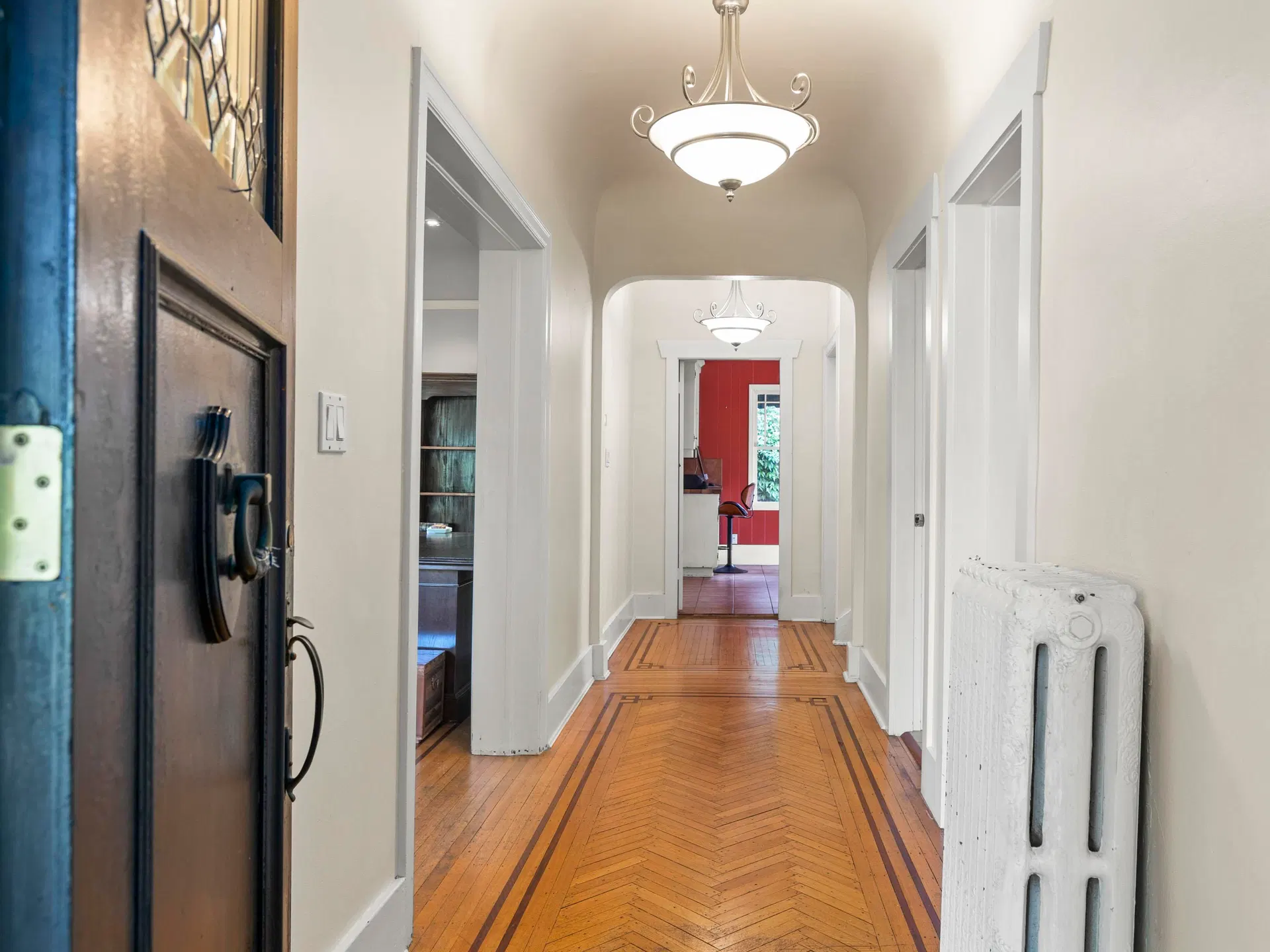 Photo 4 of 40 at 5138 East Boulevard