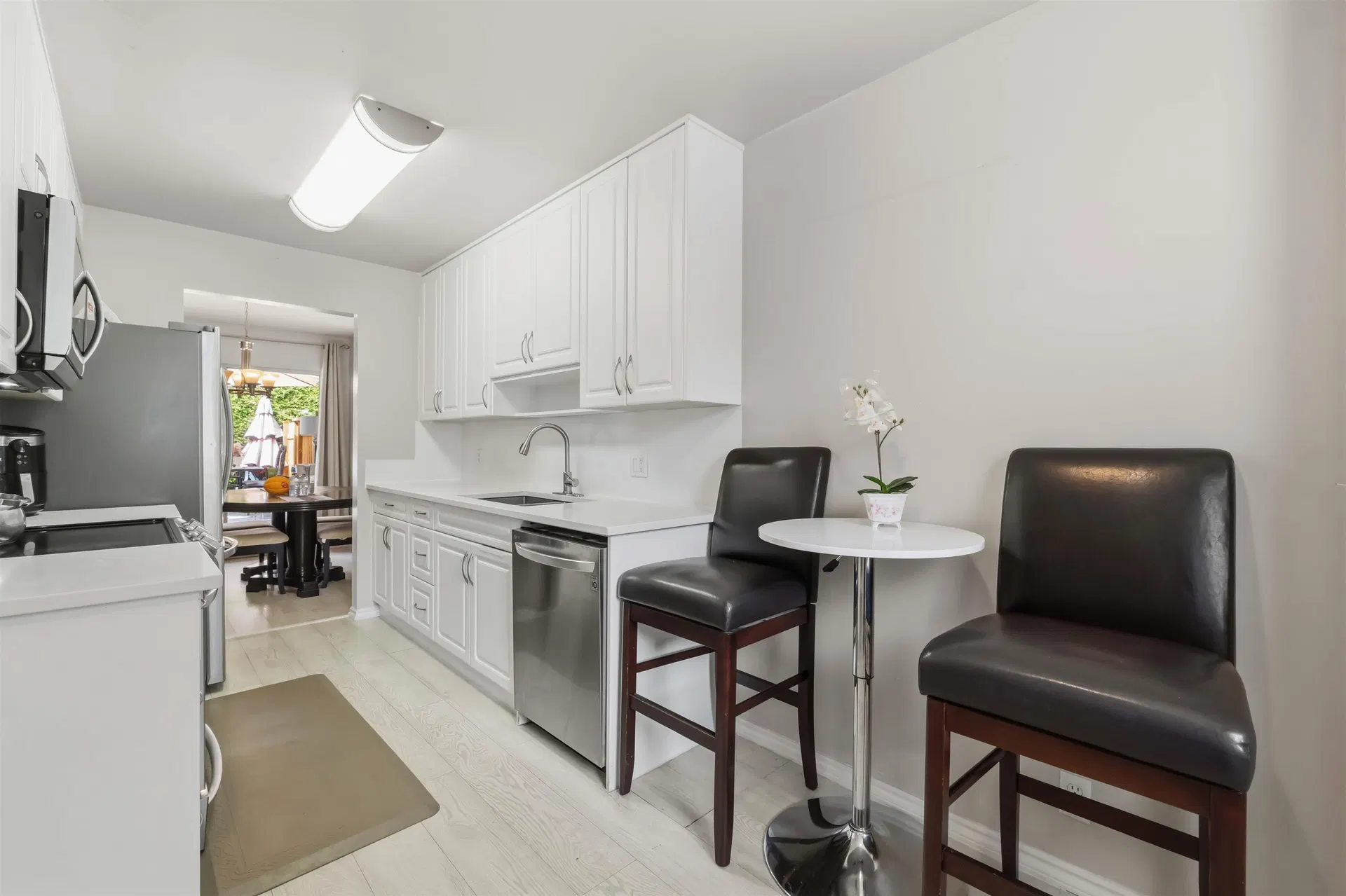 Photo 5 of 40 at #2 – 10094 154 Street