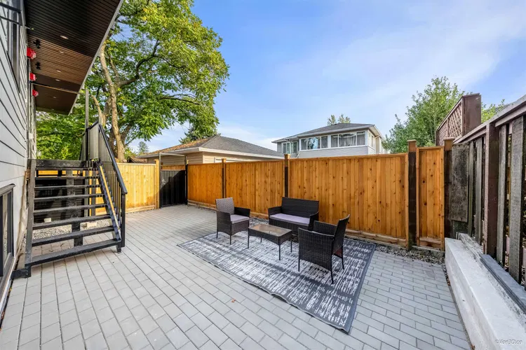 Photo 2 of 30 at #6 – 6136 Irmin Street