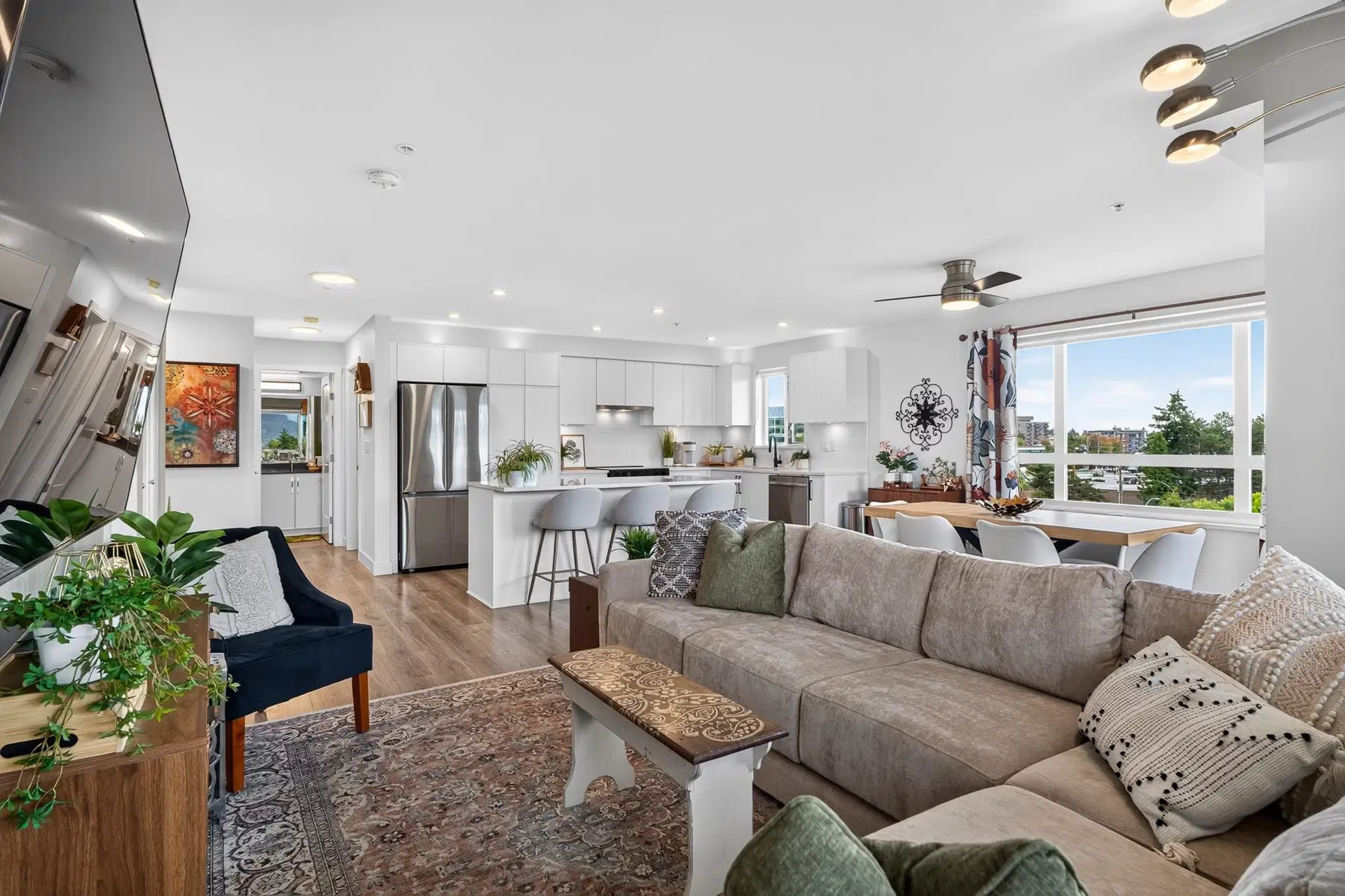#503 – 22575 Brown Avenue