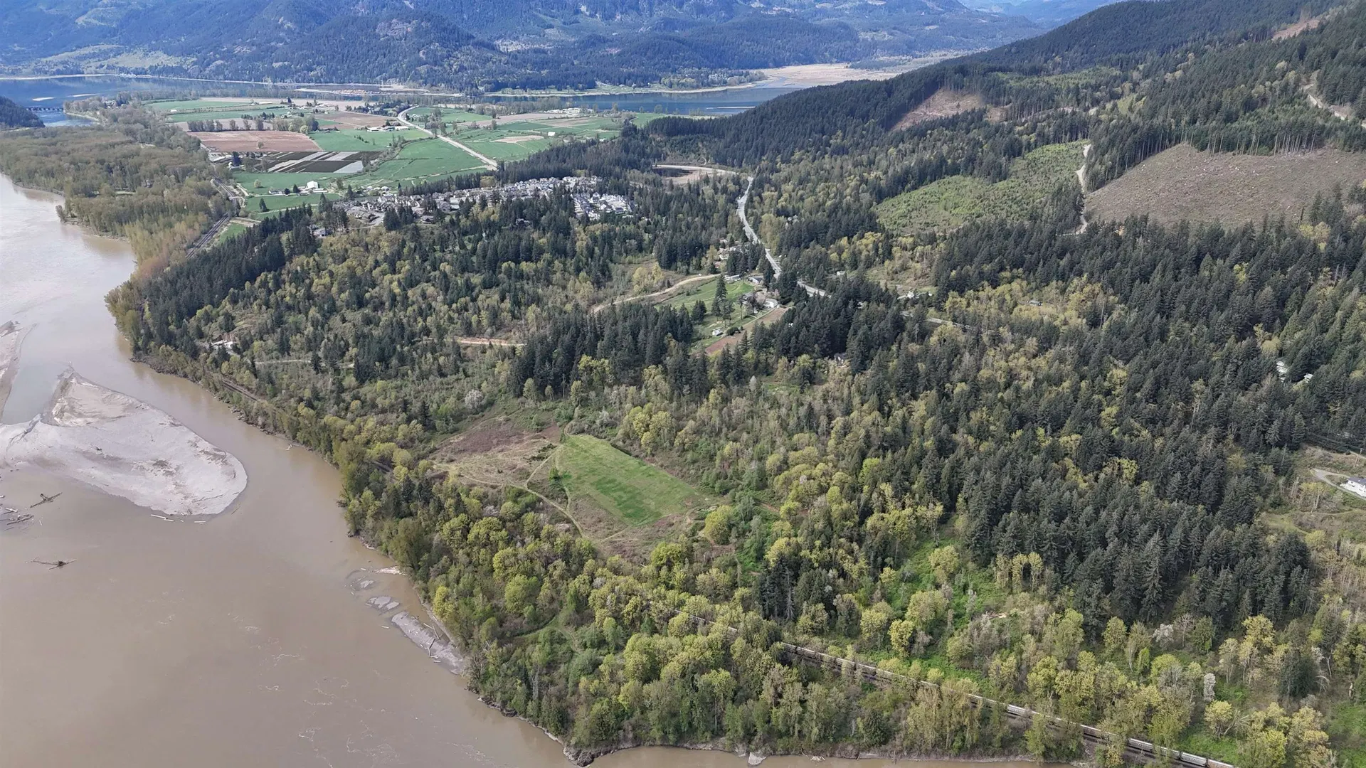 Photo 2 of 15 at LSUB 10 – SEC 19 Lougheed Highway