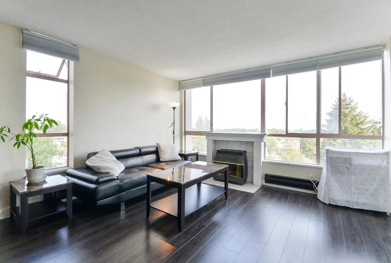 Photo 5 of 23 at #702 – 14881 103a Avenue