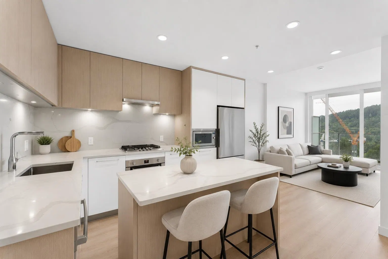 #903 – 567 Clarke Road