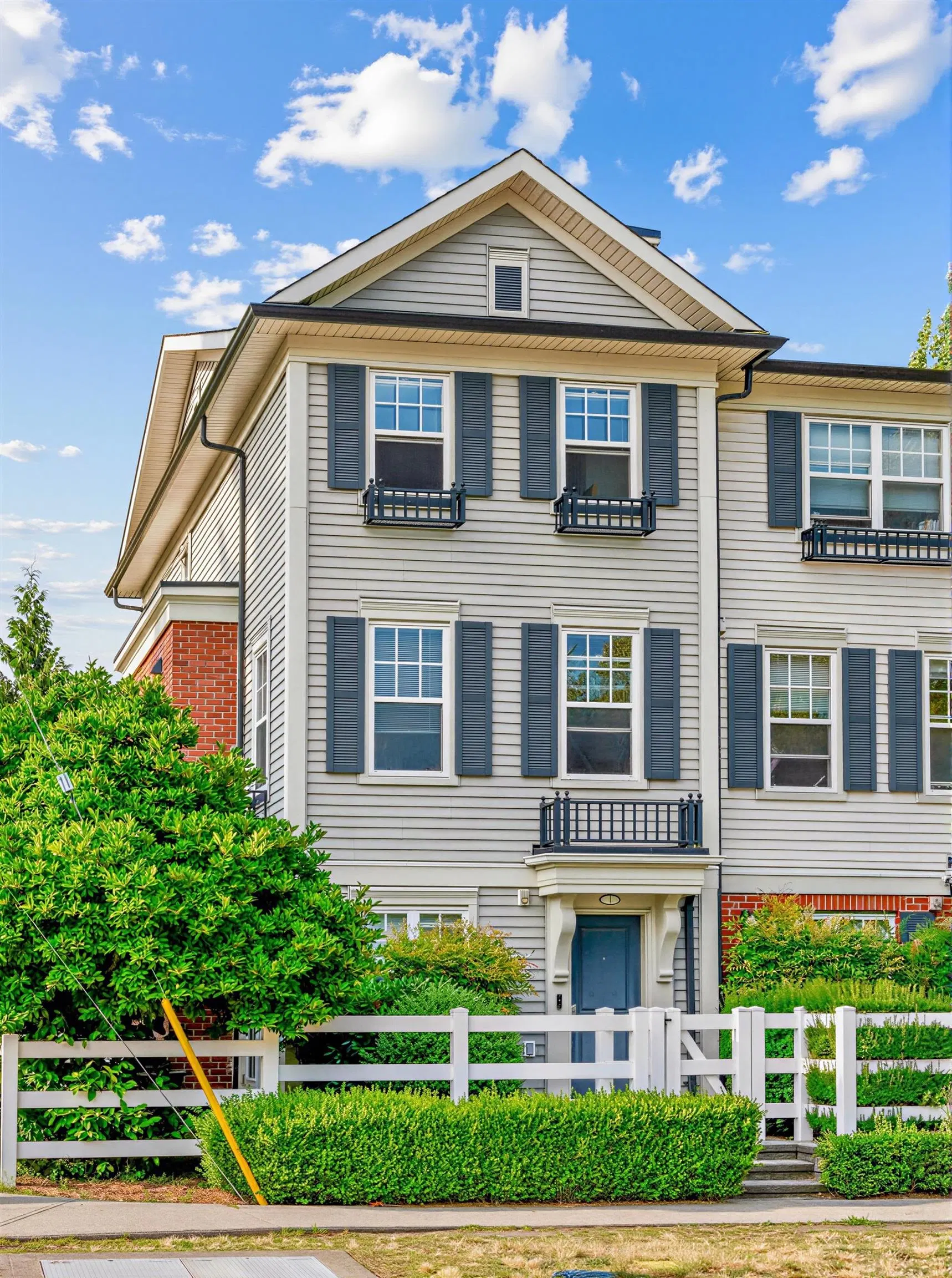 #1 – 2495 Davies Avenue