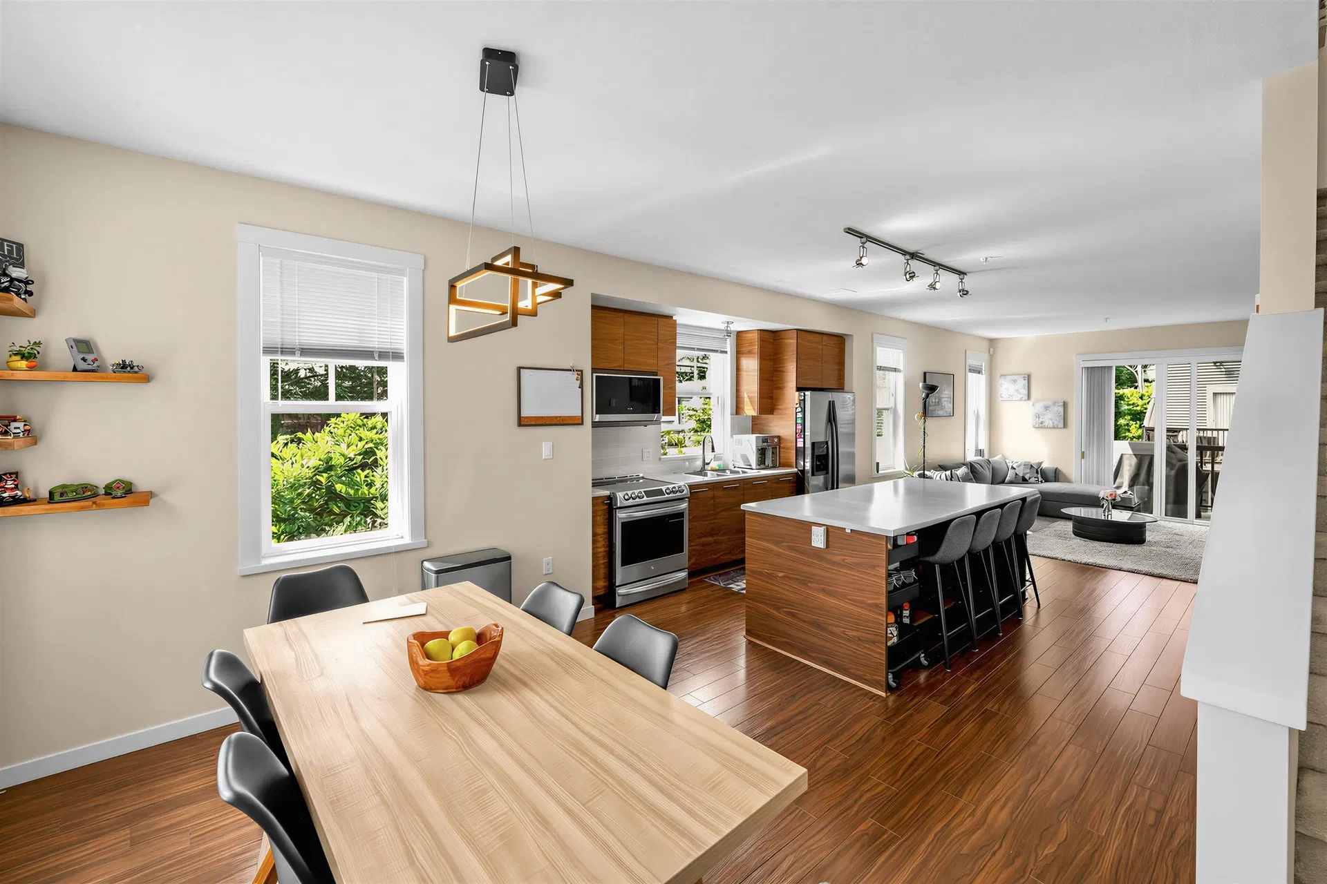 Photo 3 of 34 at #1 – 2495 Davies Avenue