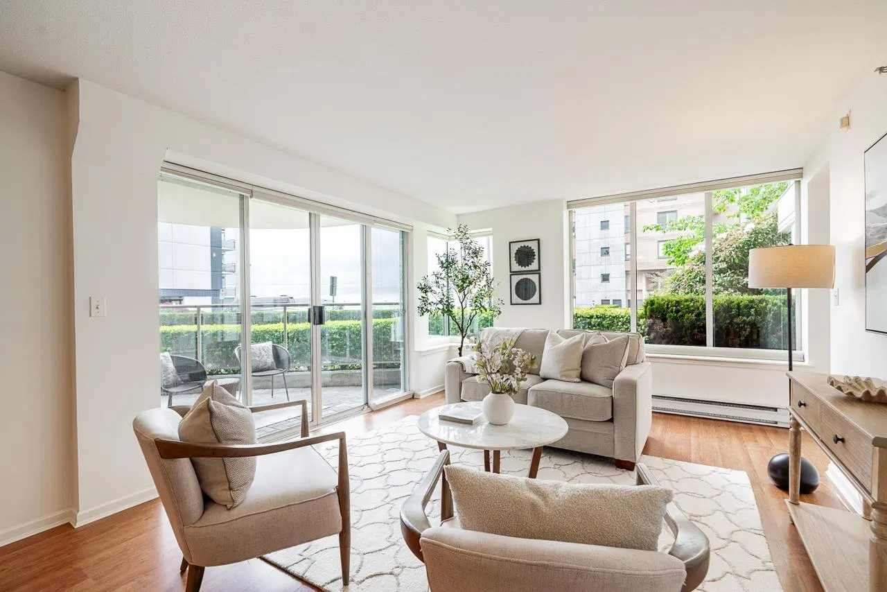 Photo 5 of 33 at #1 – 2243 Bellevue Avenue