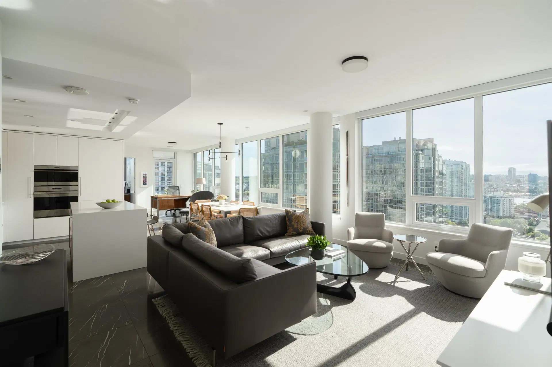 #2004 – 885 Cambie Street