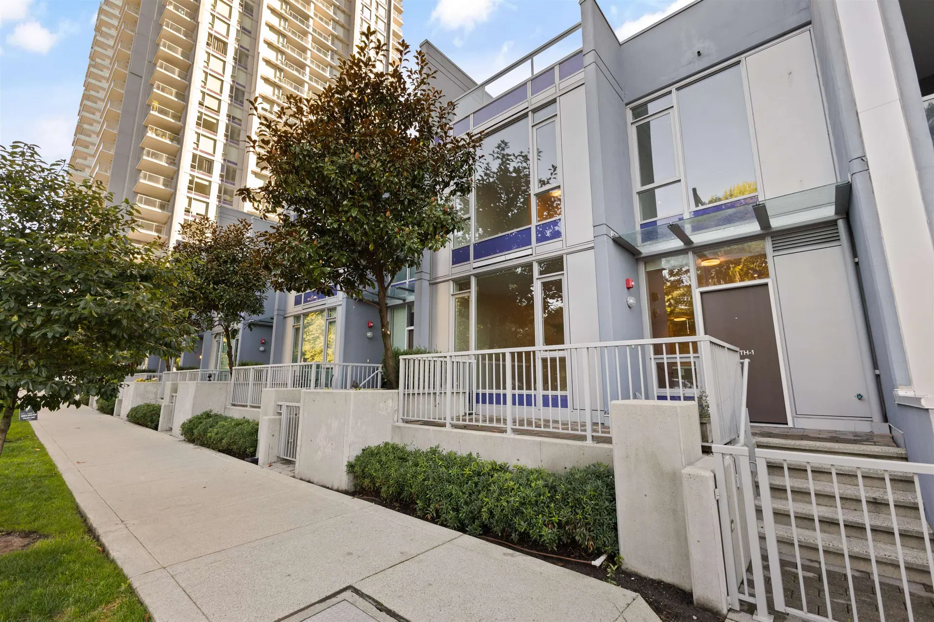 Photo 1 of 16 at #1 – 13720 100 Avenue