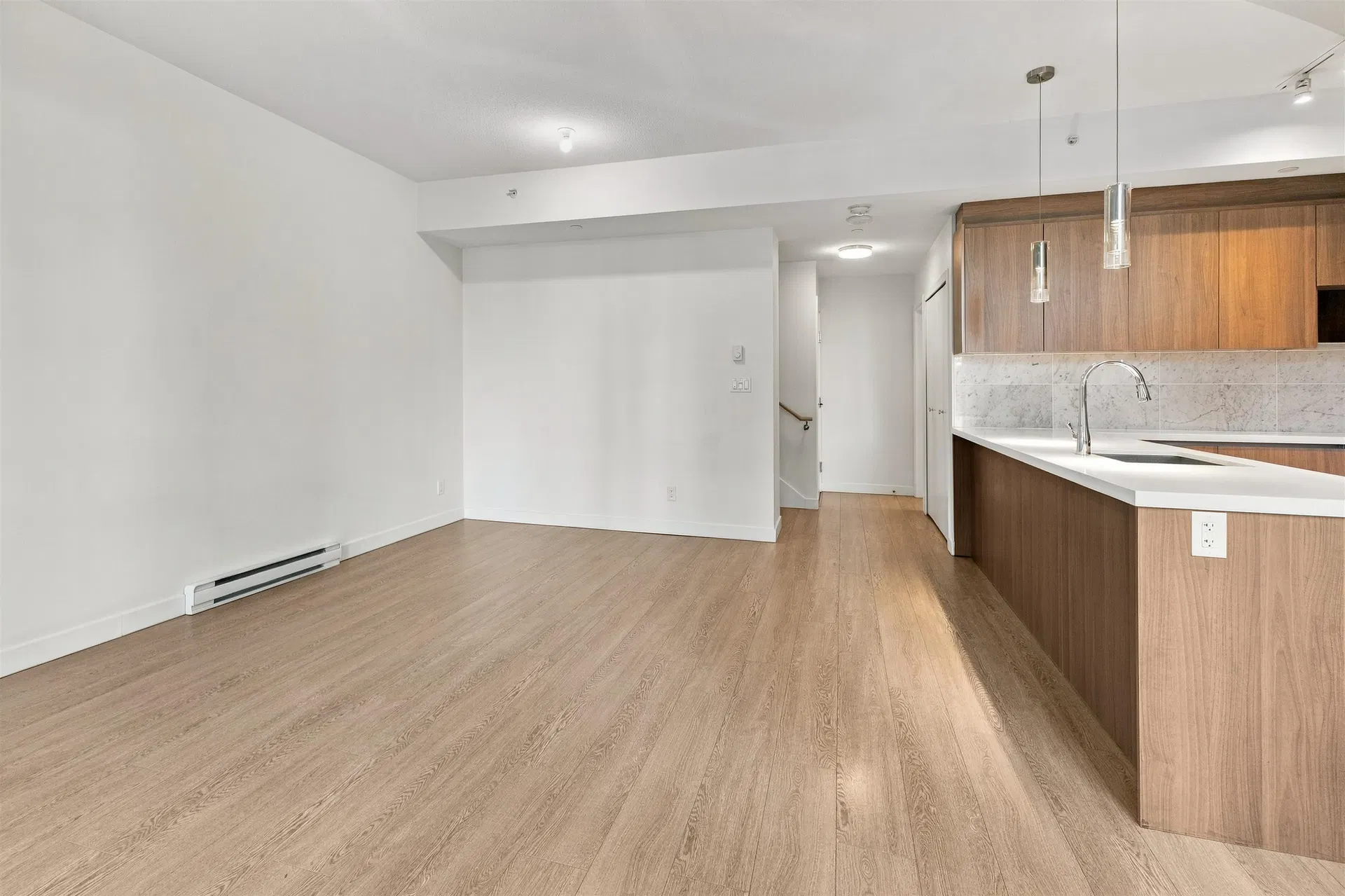 Photo 4 of 16 at #1 – 13720 100 Avenue