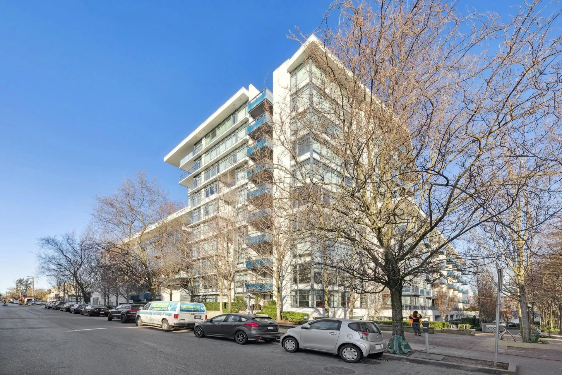 #602 – 1777 7th Avenue