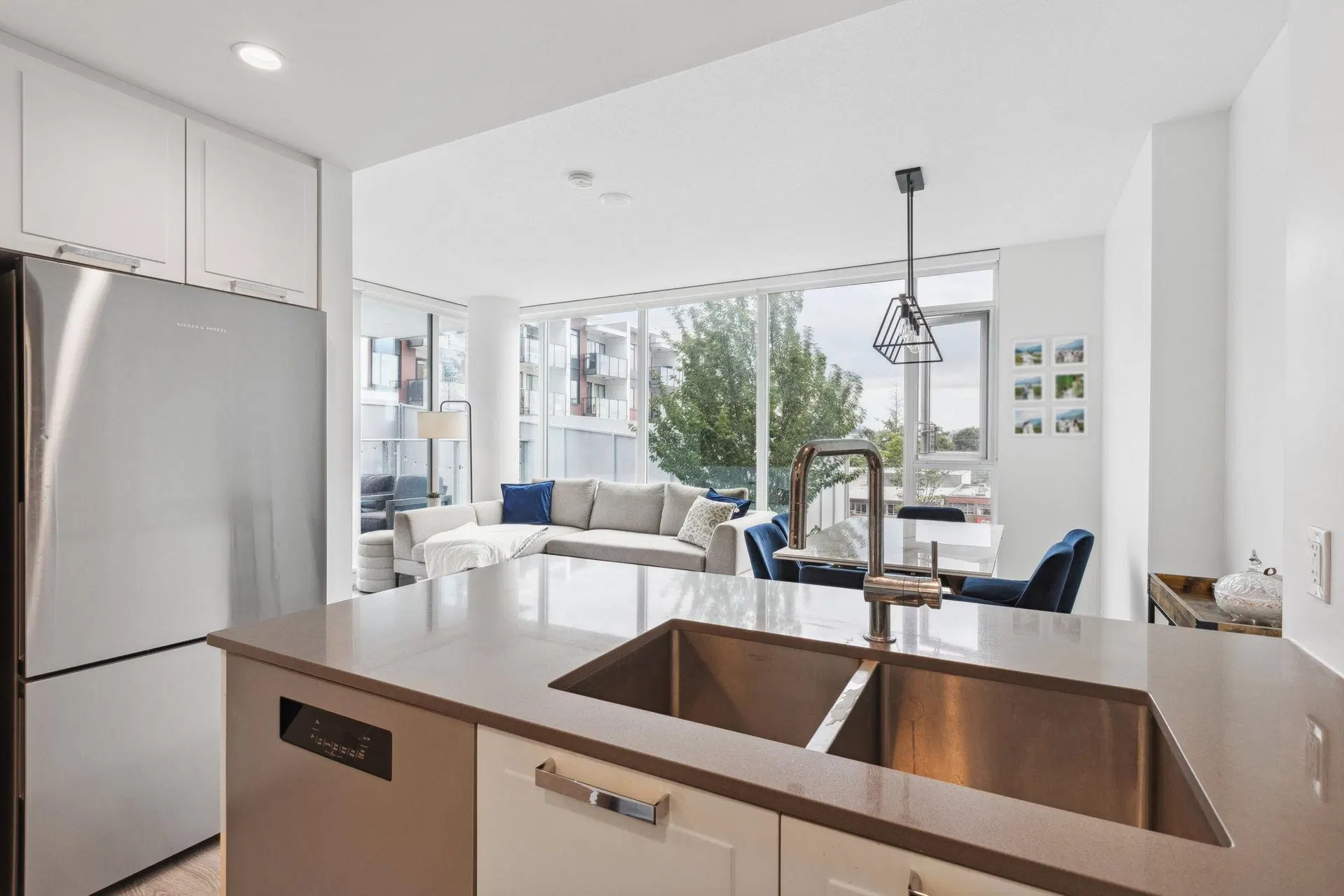 Photo 5 of 23 at #403 – 1471 Hunter Street