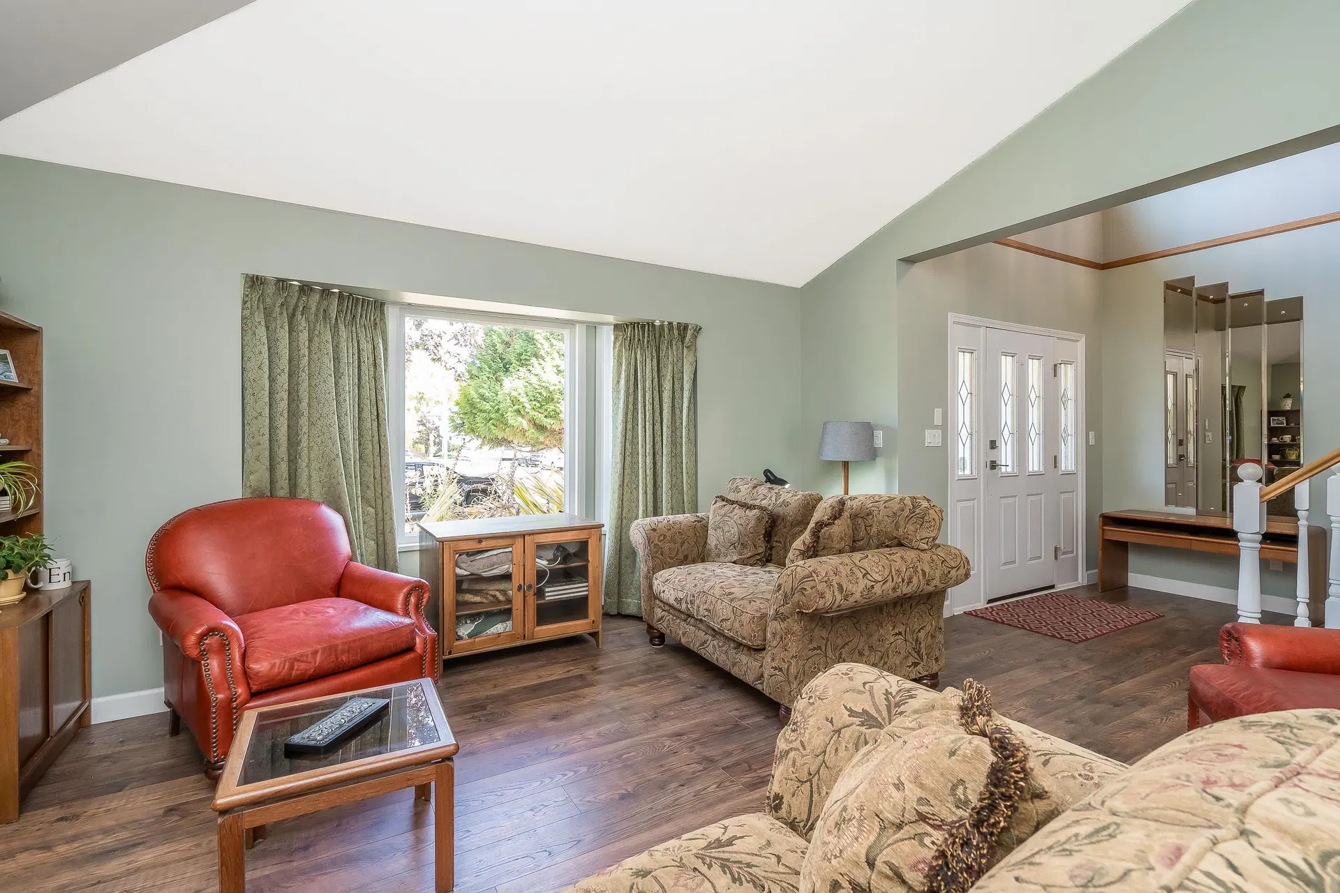 Photo 5 of 38 at 18156 Claytonwood Crescent