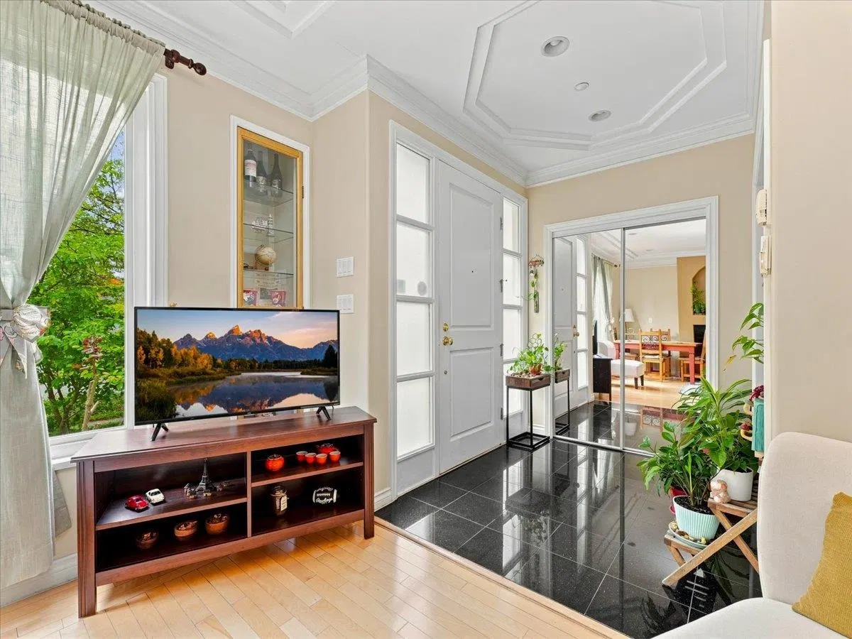Photo 2 of 33 at 2579 W 45th Avenue