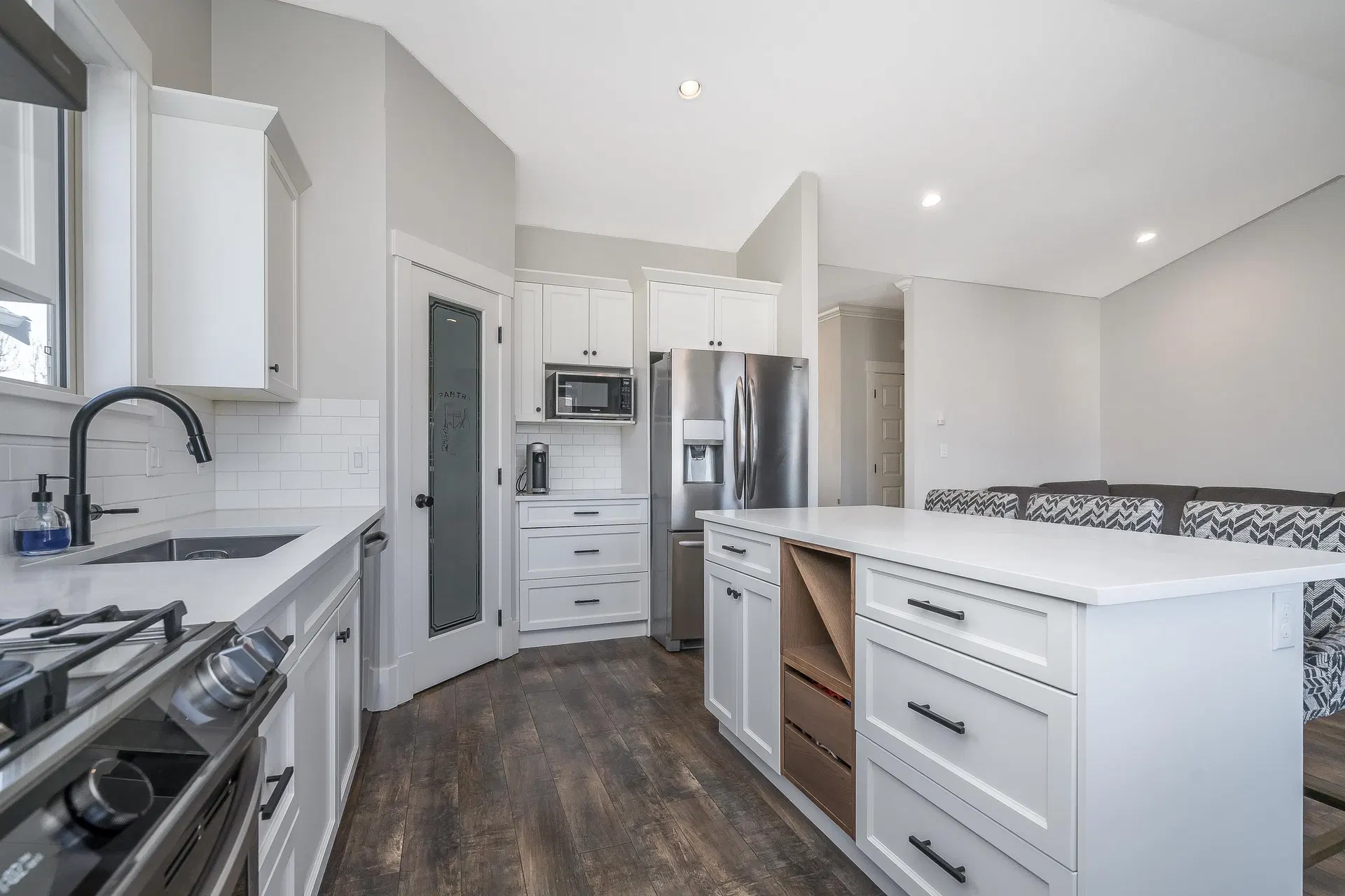 Photo 5 of 40 at 34831 1 Avenue