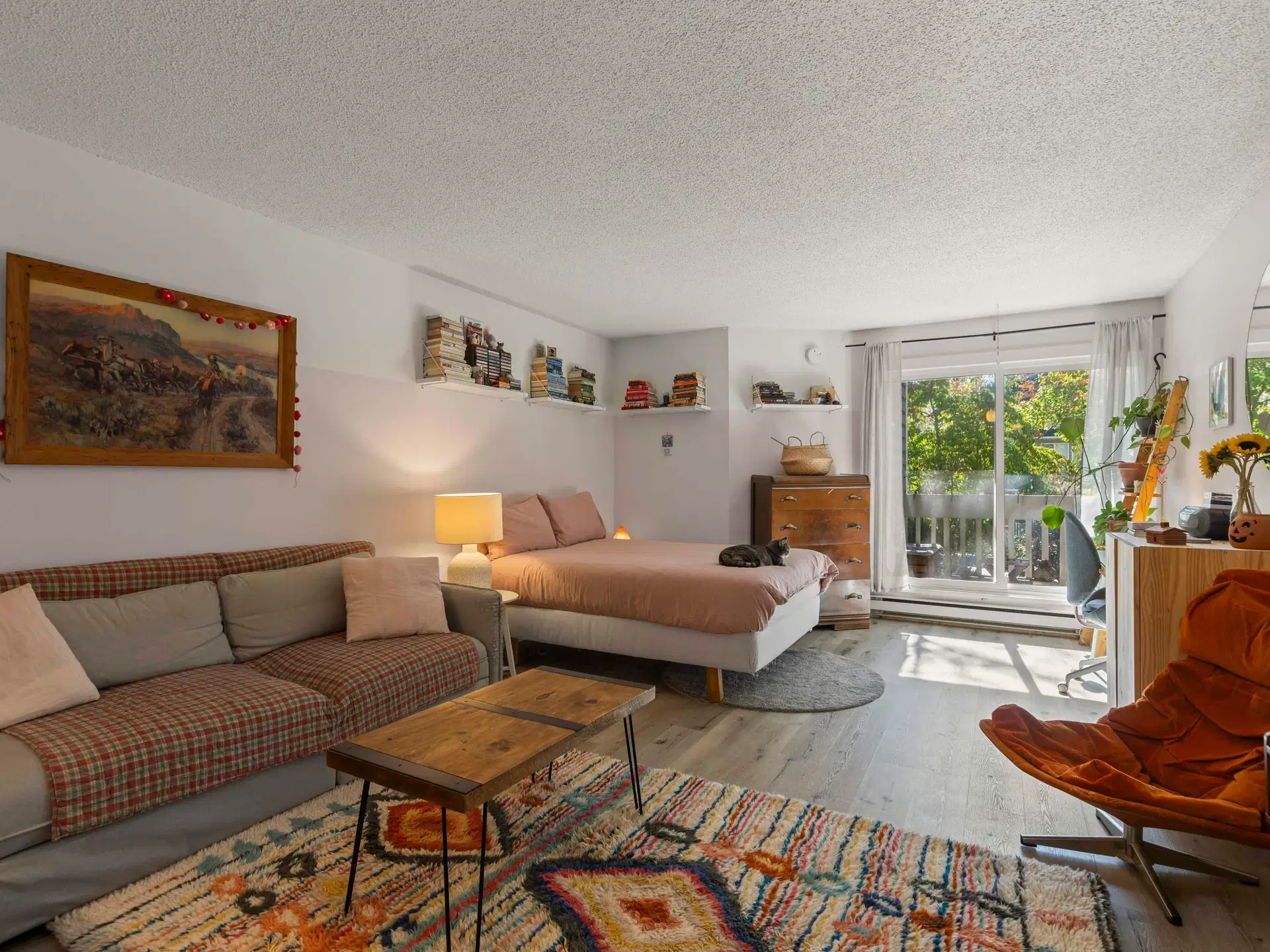 #216 – 1545 2nd Avenue