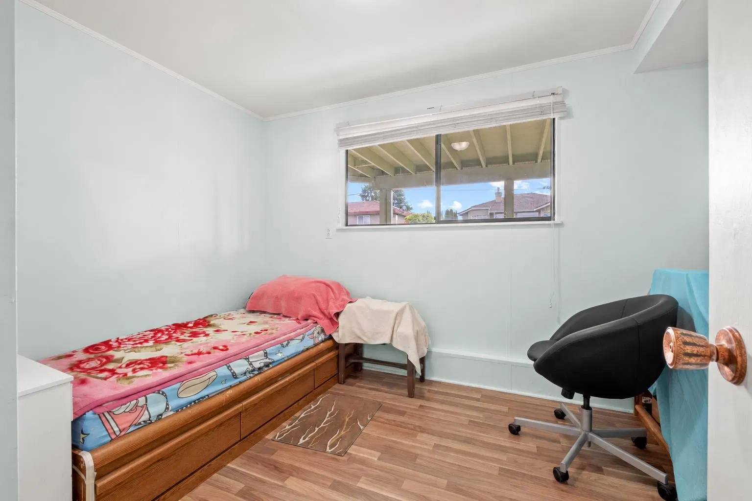 Photo 4 of 23 at 10640 Anahim Drive