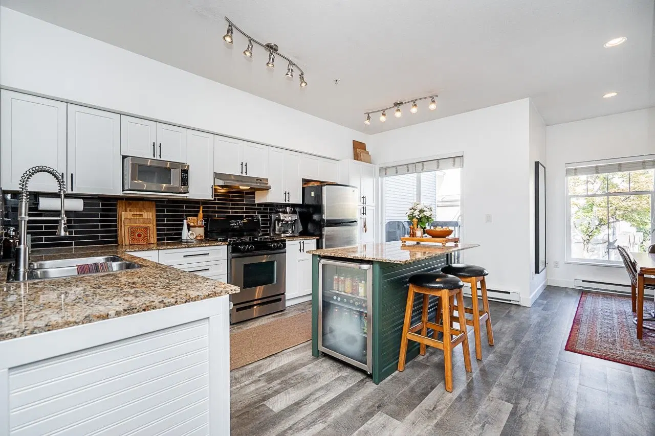 Photo 3 of 37 at #44 – 21535 88 Avenue
