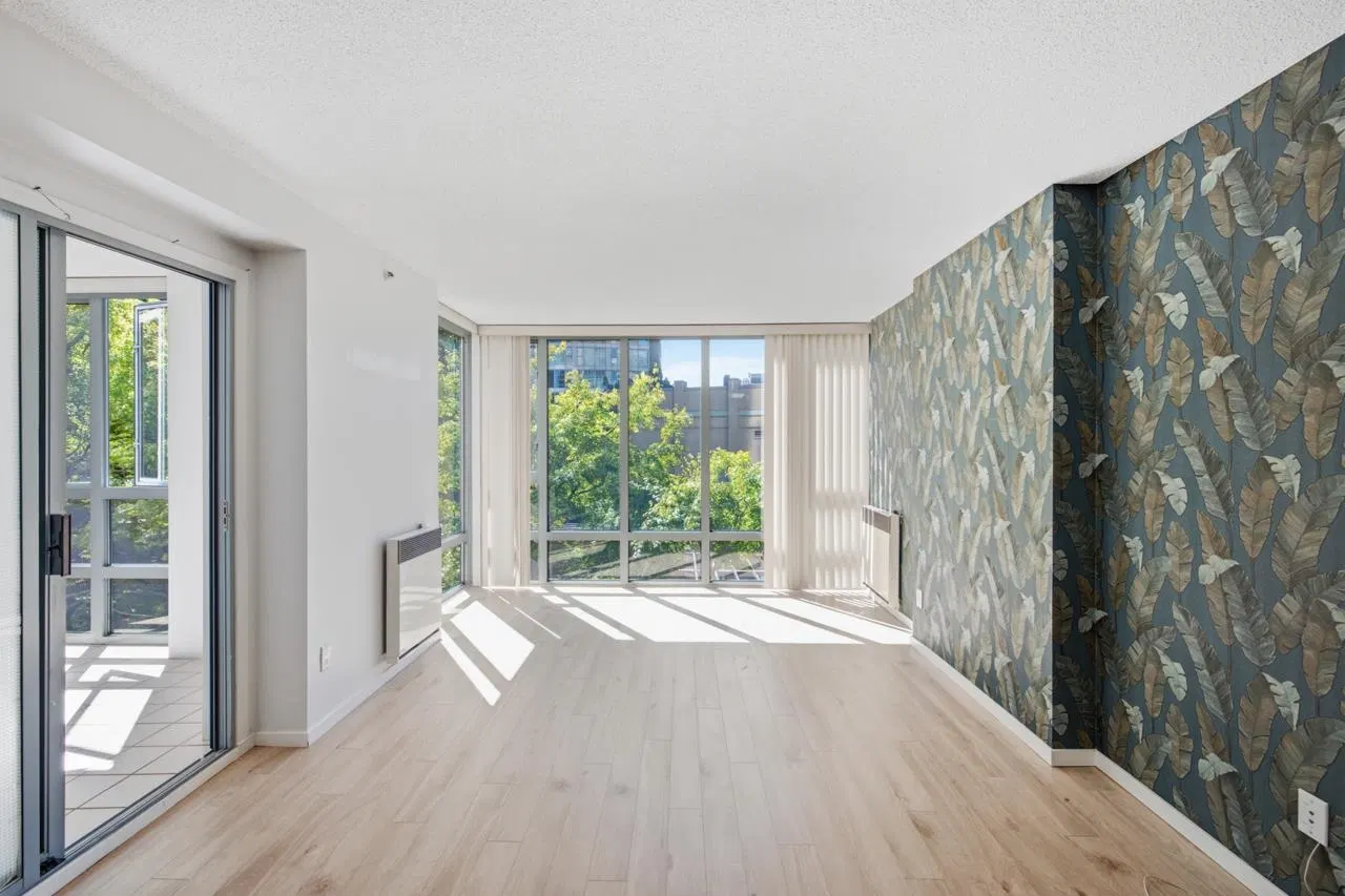 Photo 5 of 29 at #203 – 950 Cambie Street