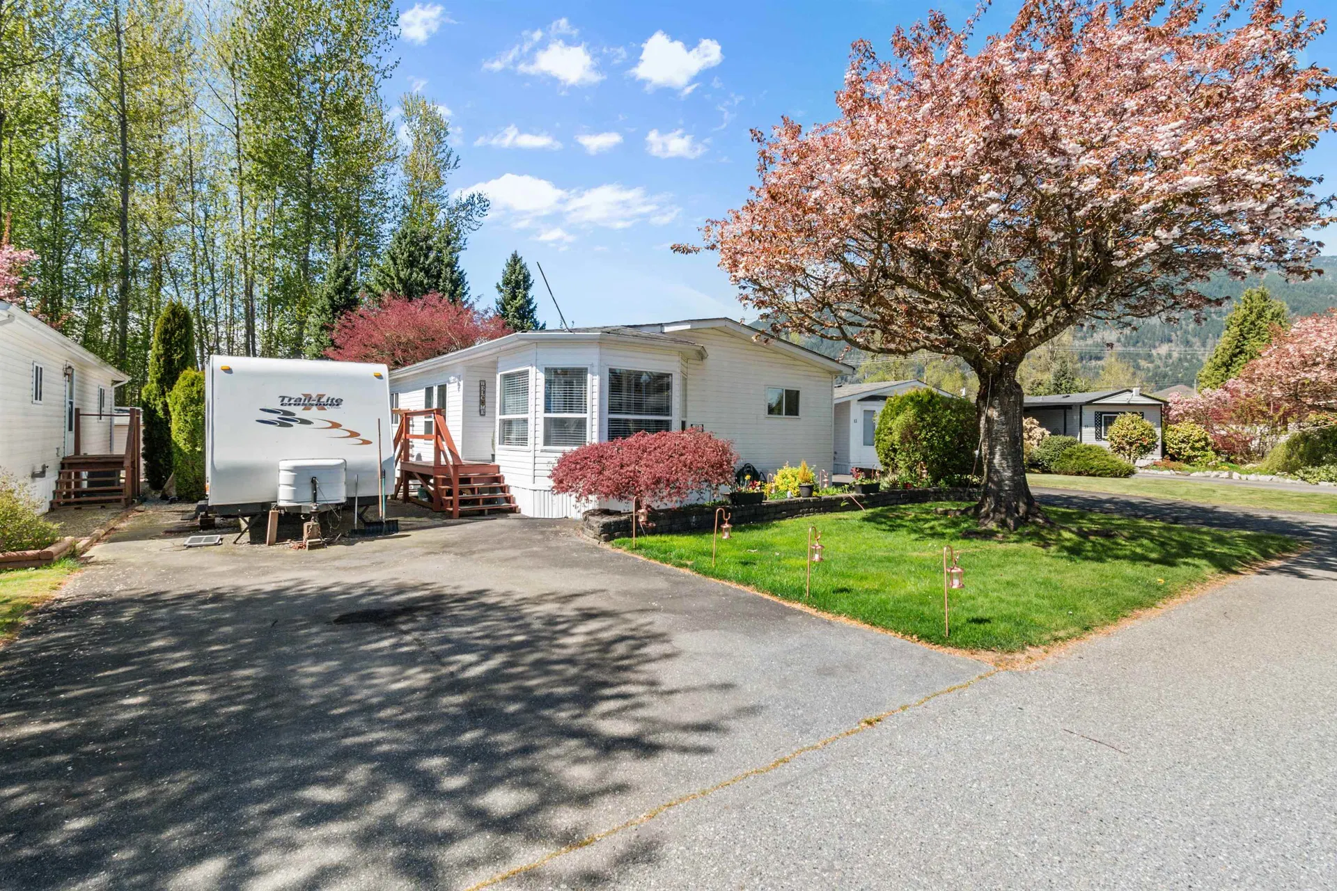#13 – 41168 Lougheed Highway